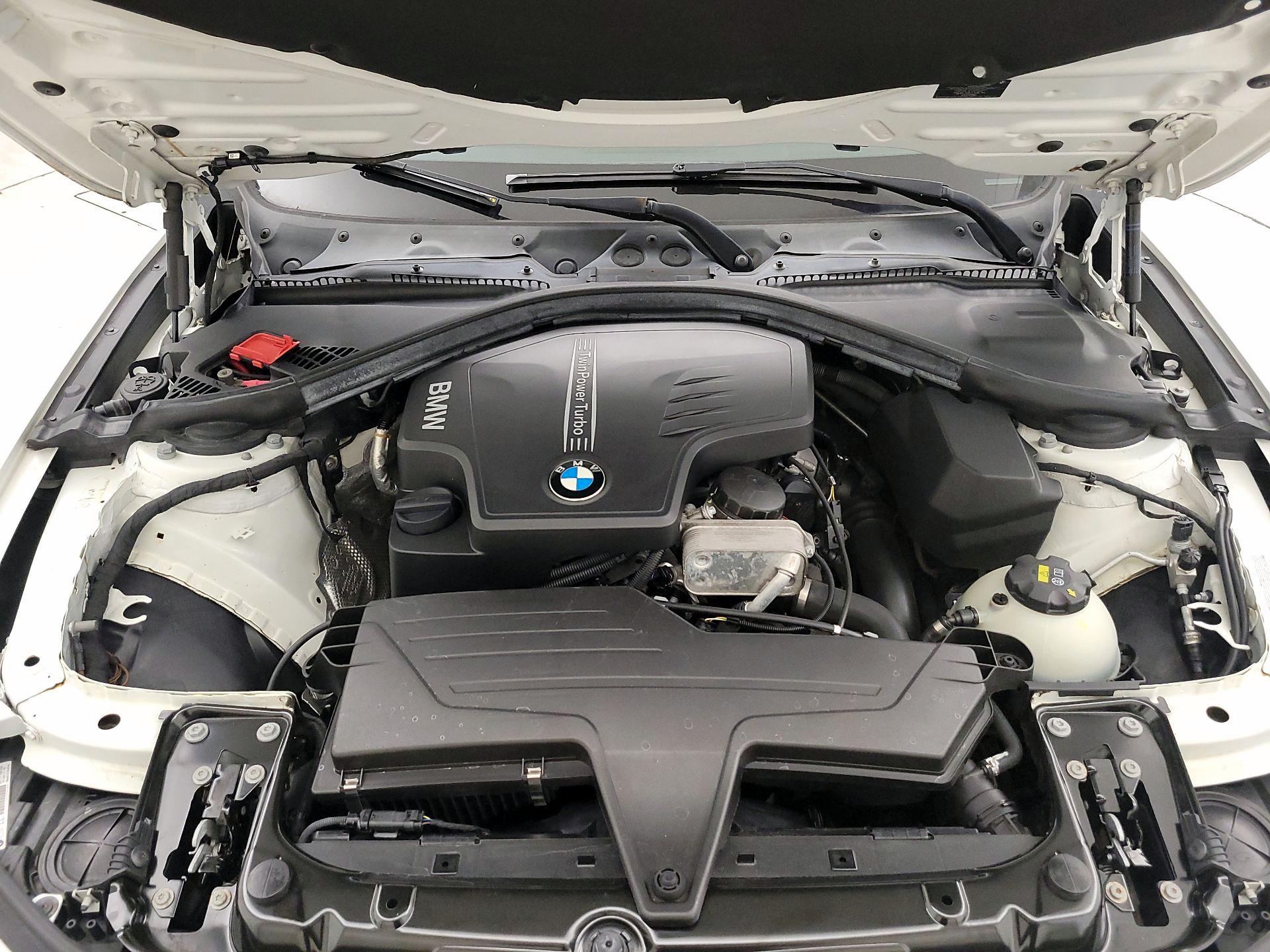 Thumbnail: 2015 BMW 3 Series - 19