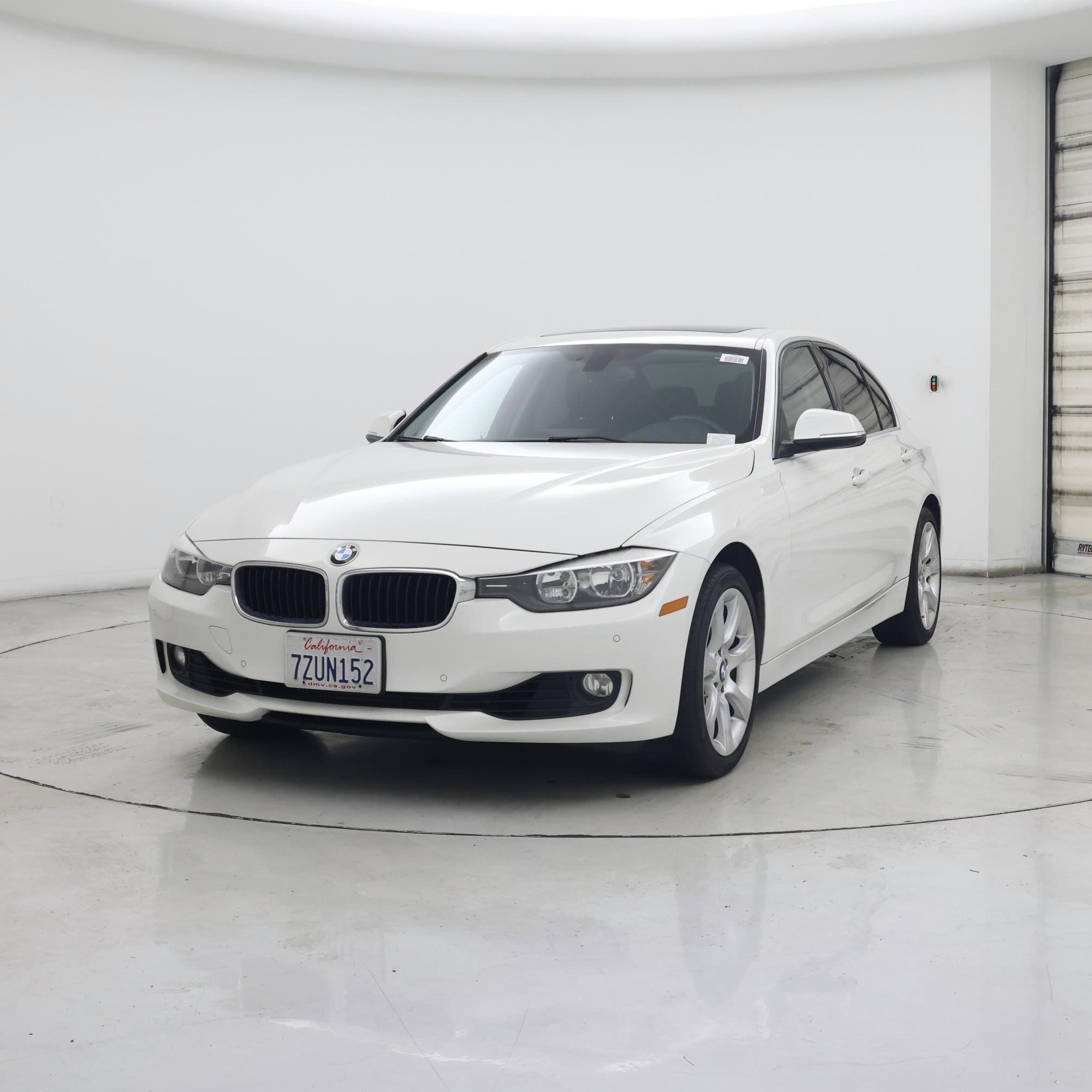 Thumbnail: 2015 BMW 3 Series - 4