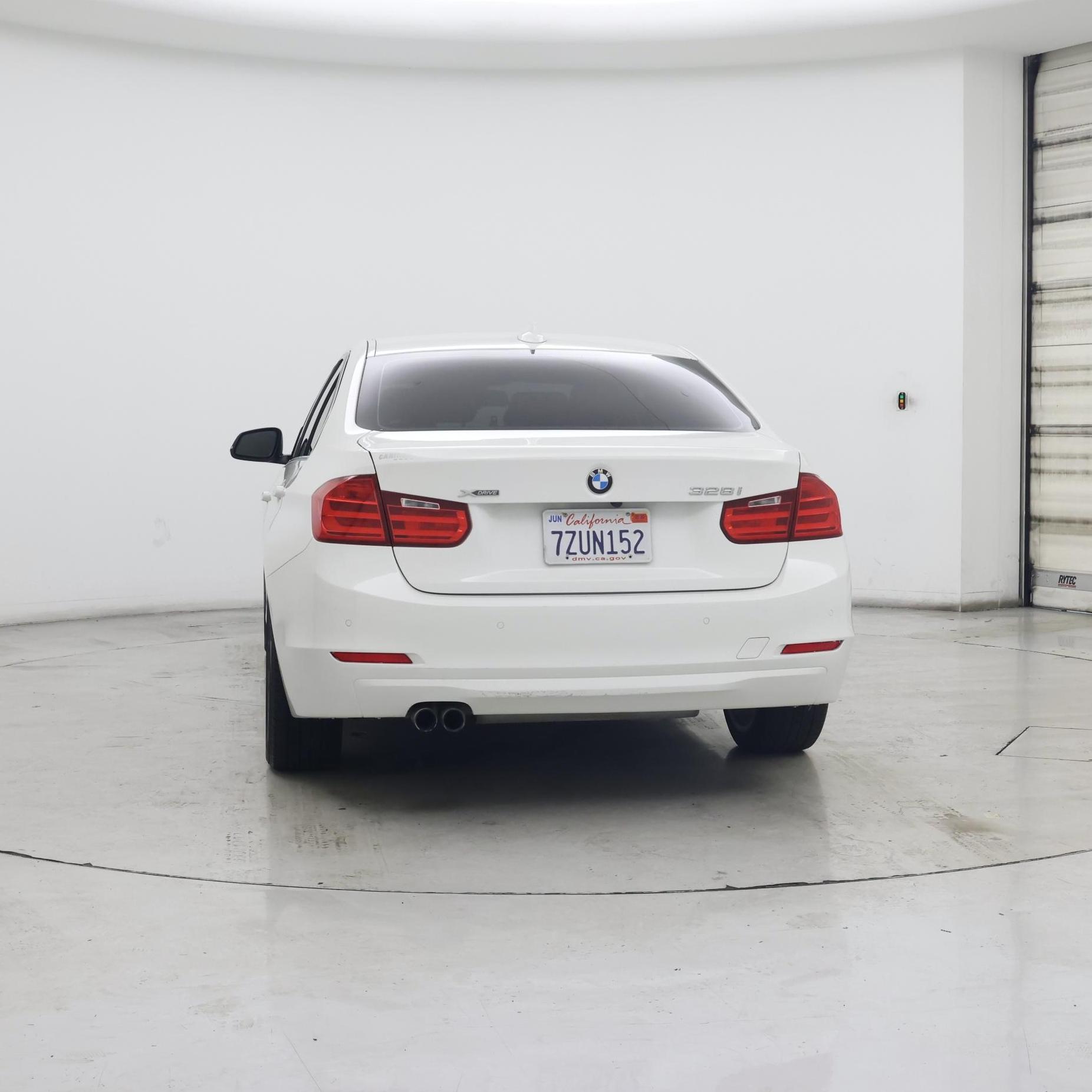 Thumbnail: 2015 BMW 3 Series - 6