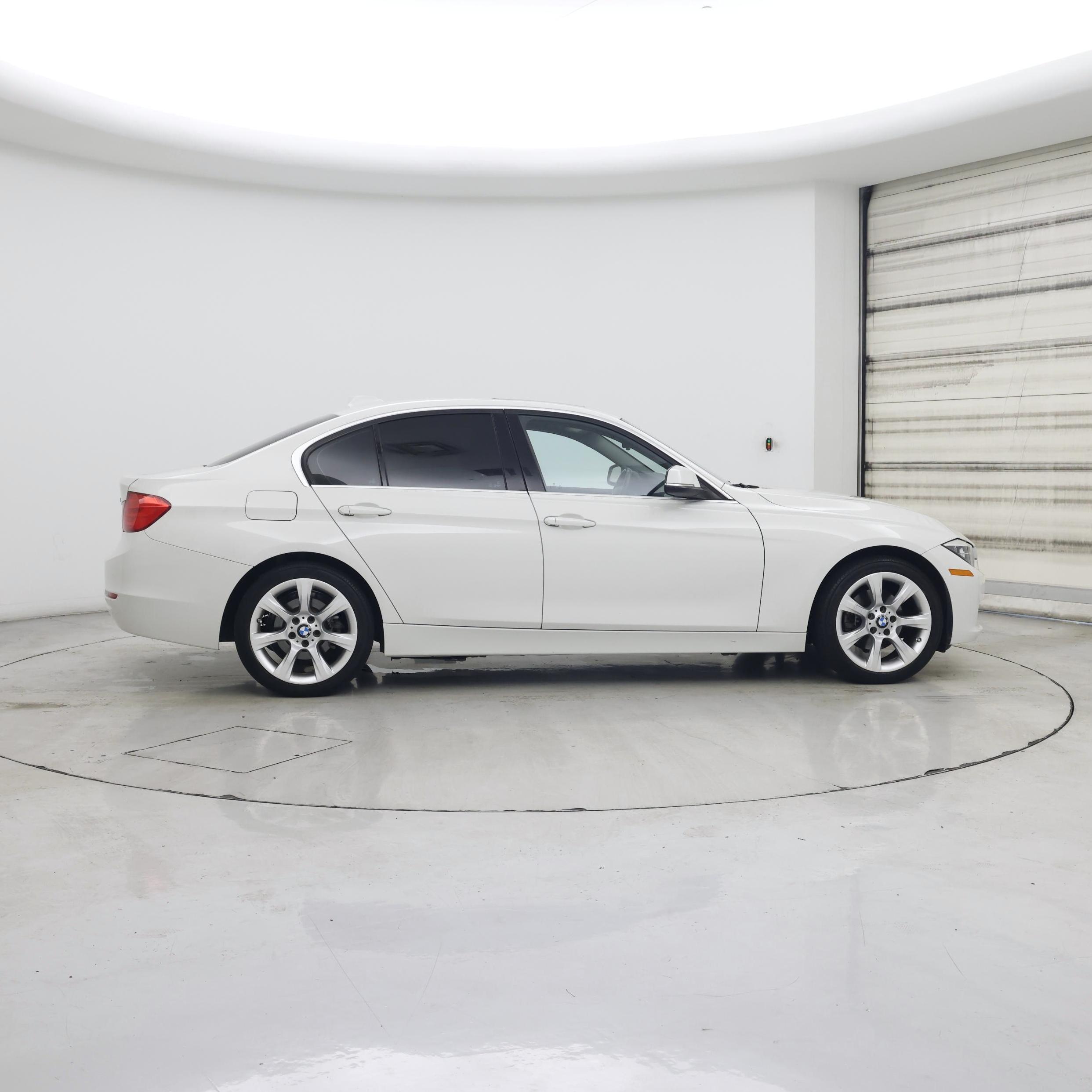 Thumbnail: 2015 BMW 3 Series - 7