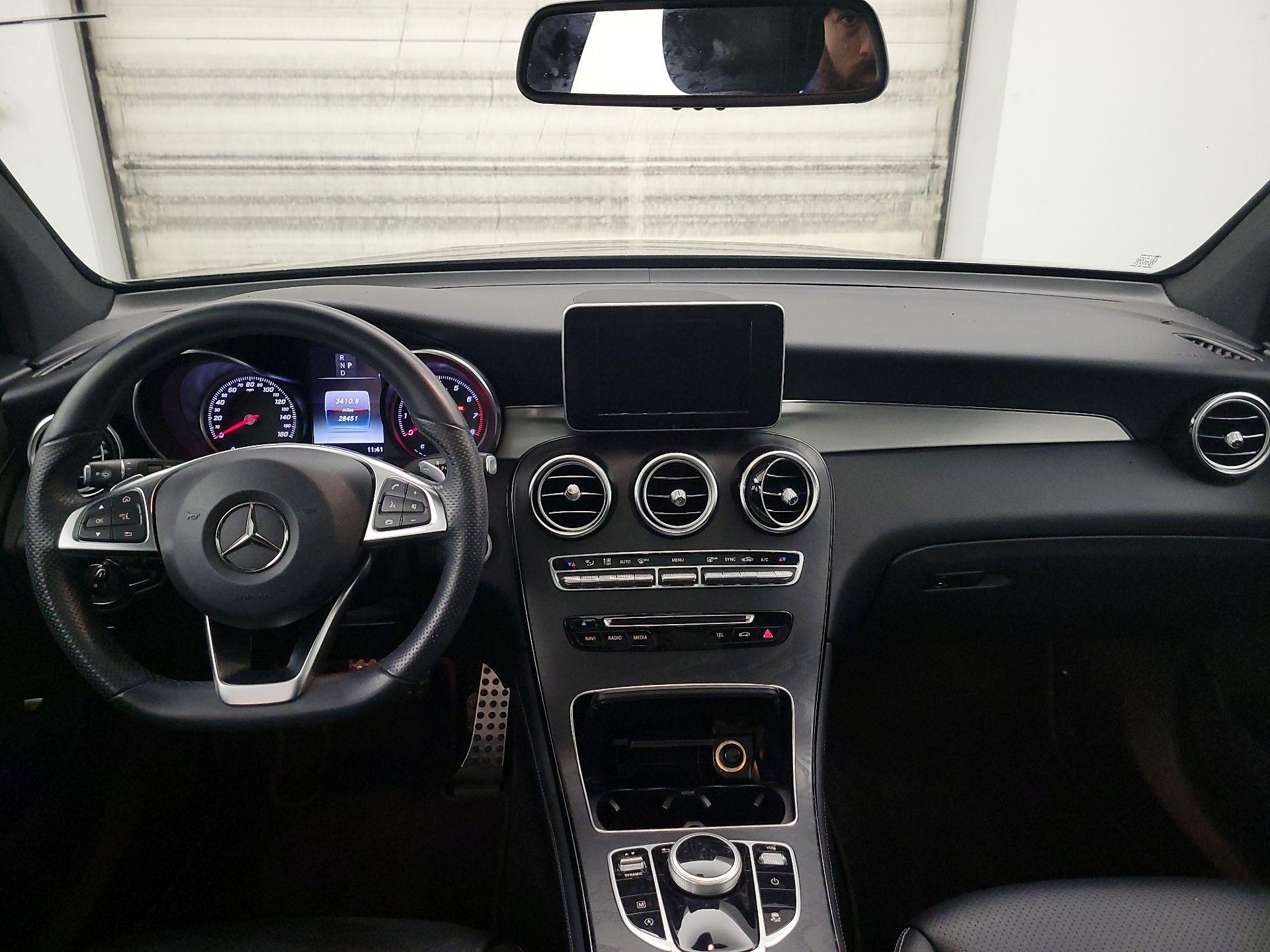 Thumbnail: 2019 Mercedes-Benz GLC - 9