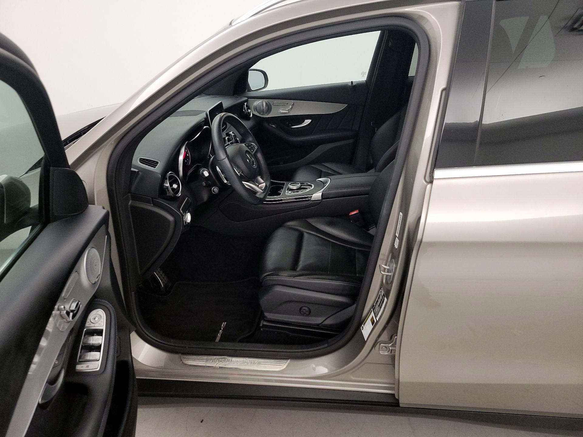 Thumbnail: 2019 Mercedes-Benz GLC - 11