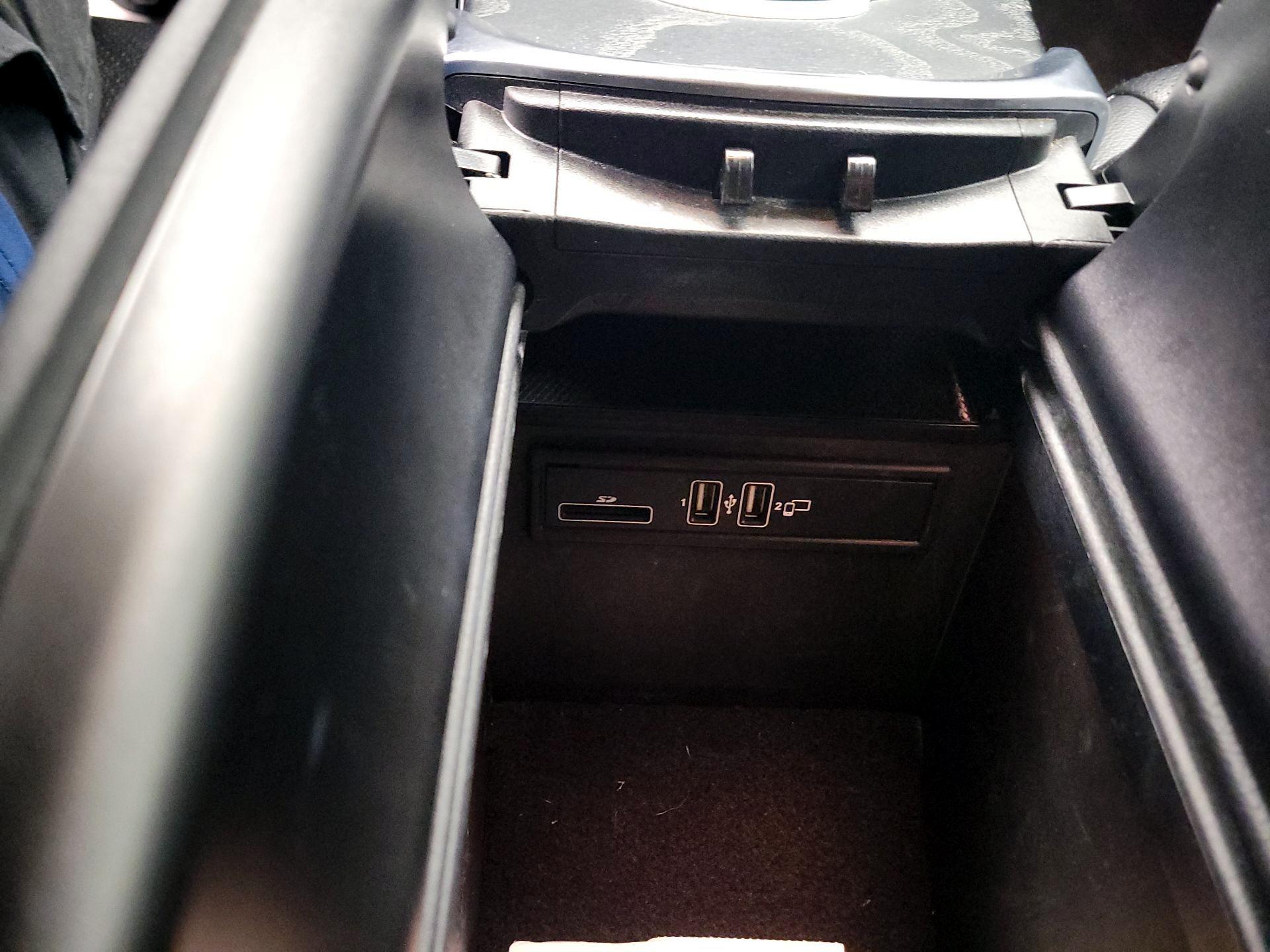 Thumbnail: 2019 Mercedes-Benz GLC - 19