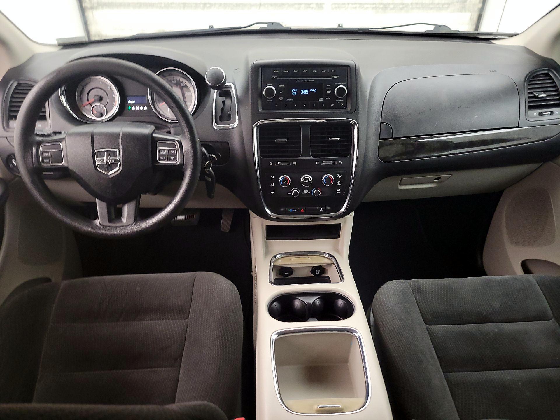 Thumbnail: 2016 Dodge Grand Caravan - 9