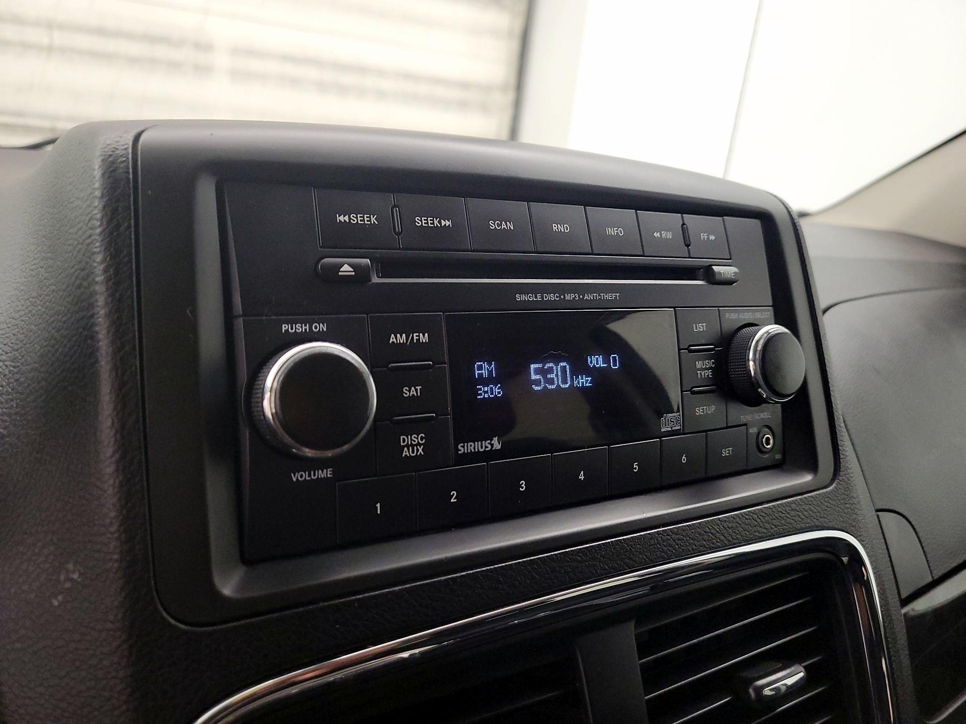 Thumbnail: 2016 Dodge Grand Caravan - 13