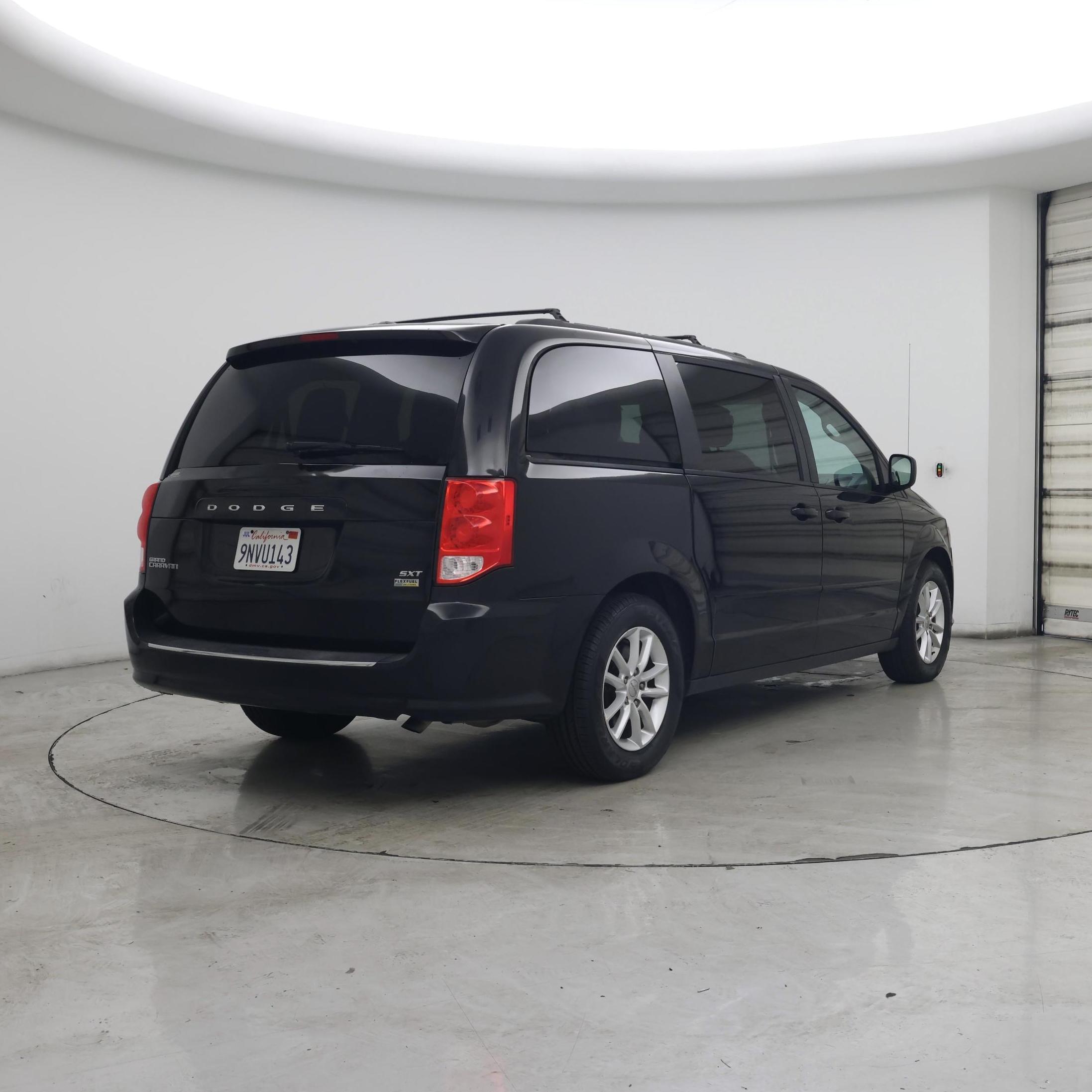 Thumbnail: 2016 Dodge Grand Caravan - 8