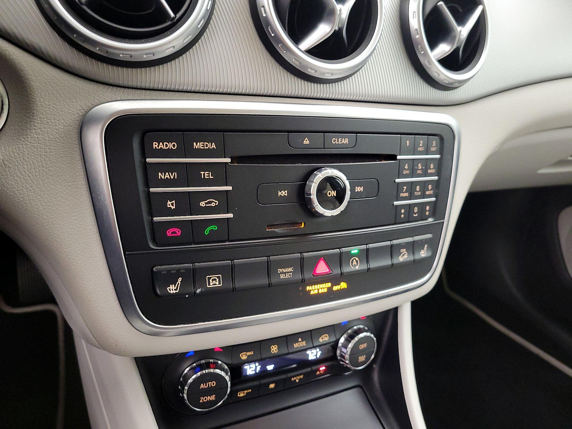 Thumbnail: 2017 Mercedes-Benz GLA - 14