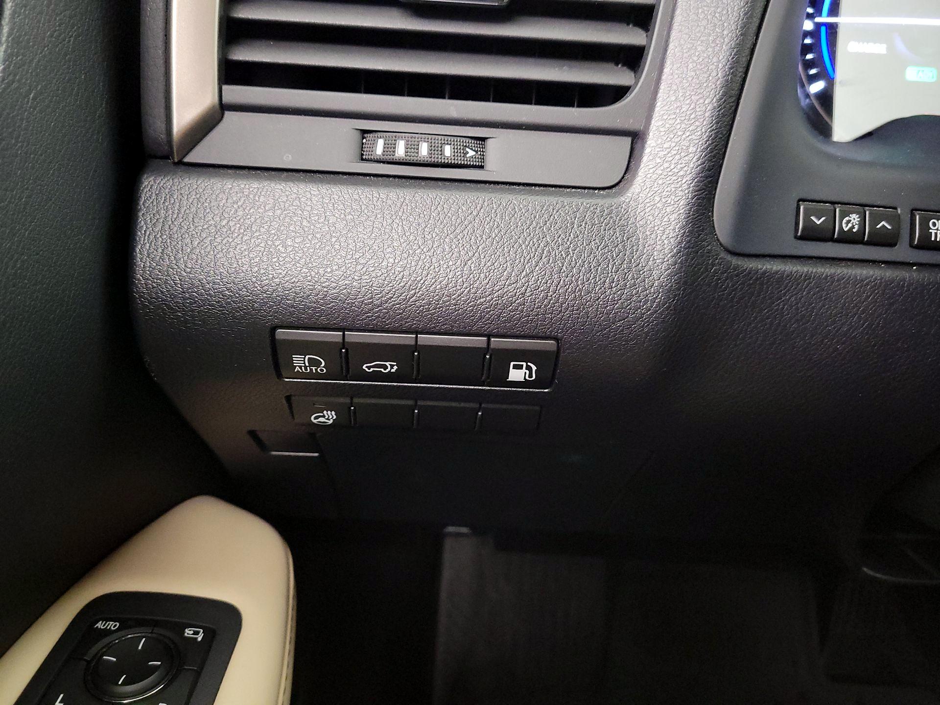 Thumbnail: 2022 Lexus RX - 13