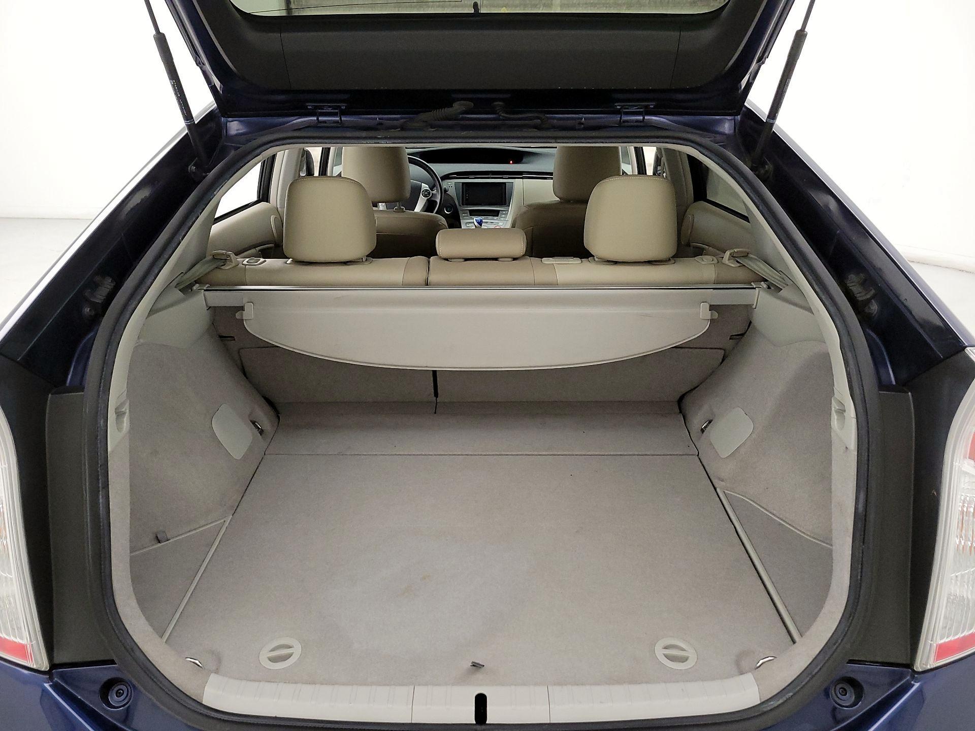 Thumbnail: 2015 Toyota Prius - 19