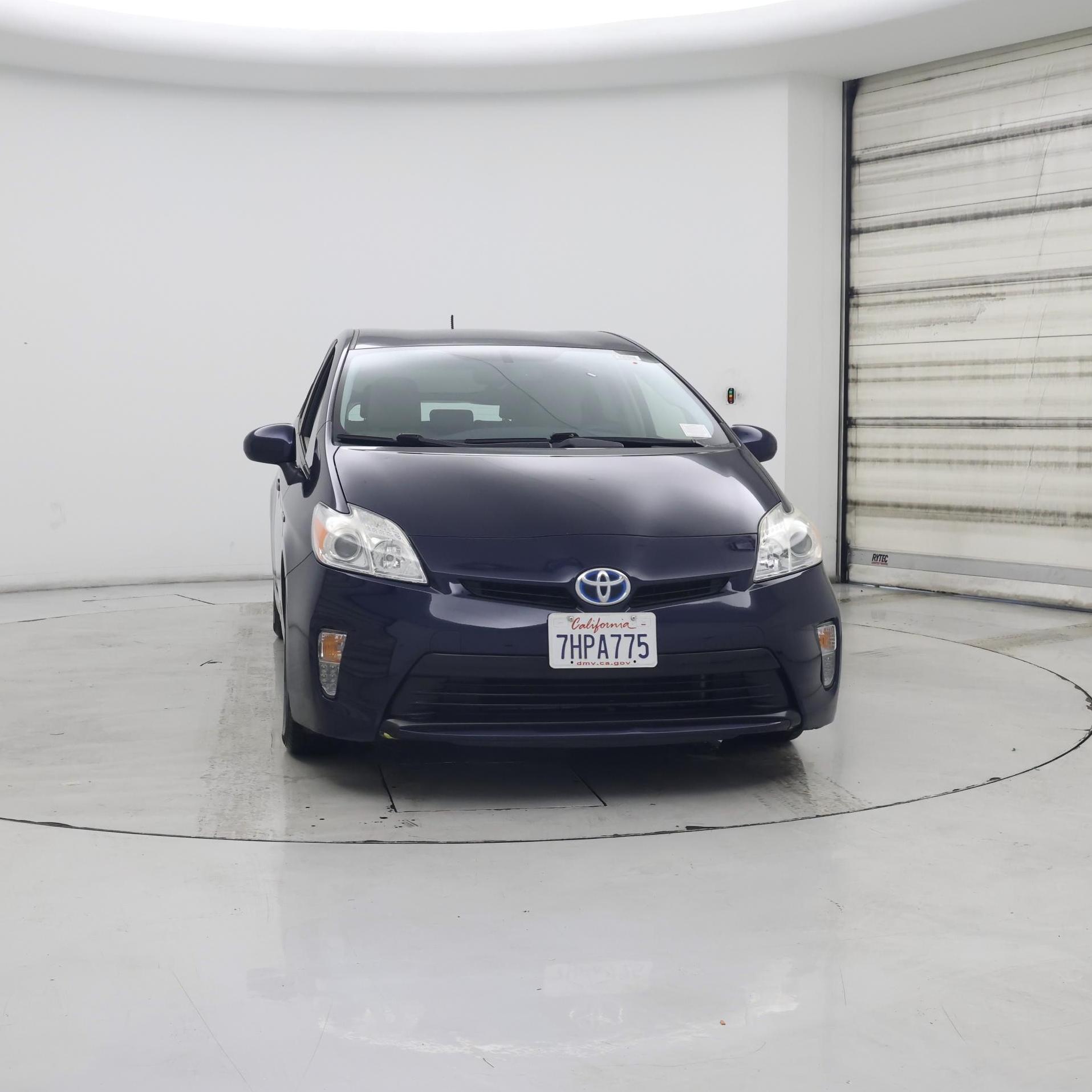 Thumbnail: 2015 Toyota Prius - 5
