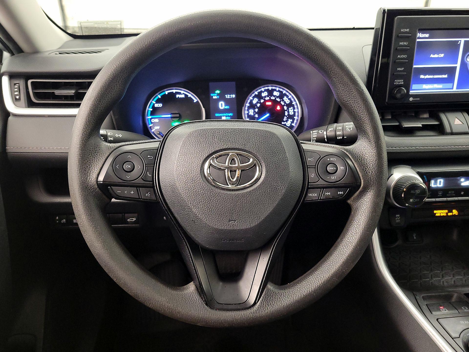 Thumbnail: 2022 Toyota RAV4 - 10