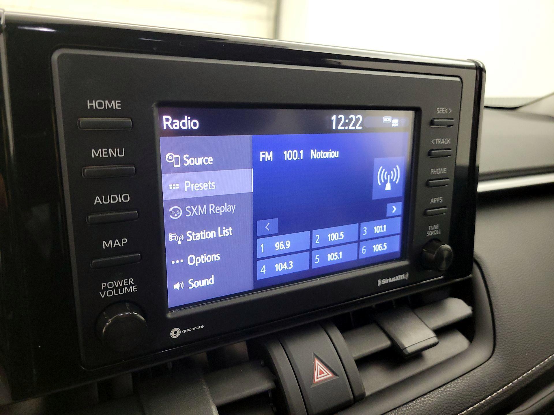 Thumbnail: 2022 Toyota RAV4 - 15