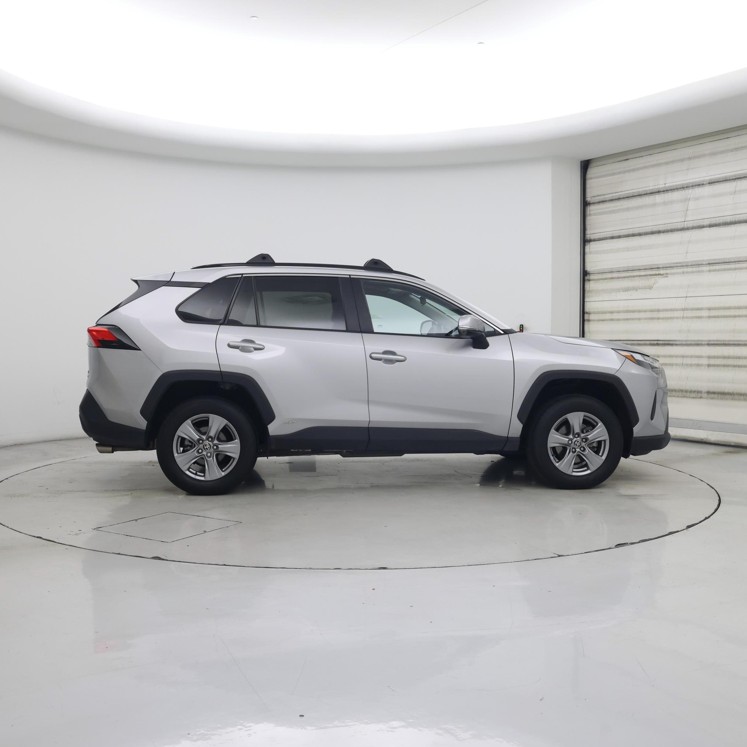 Thumbnail: 2022 Toyota RAV4 - 7