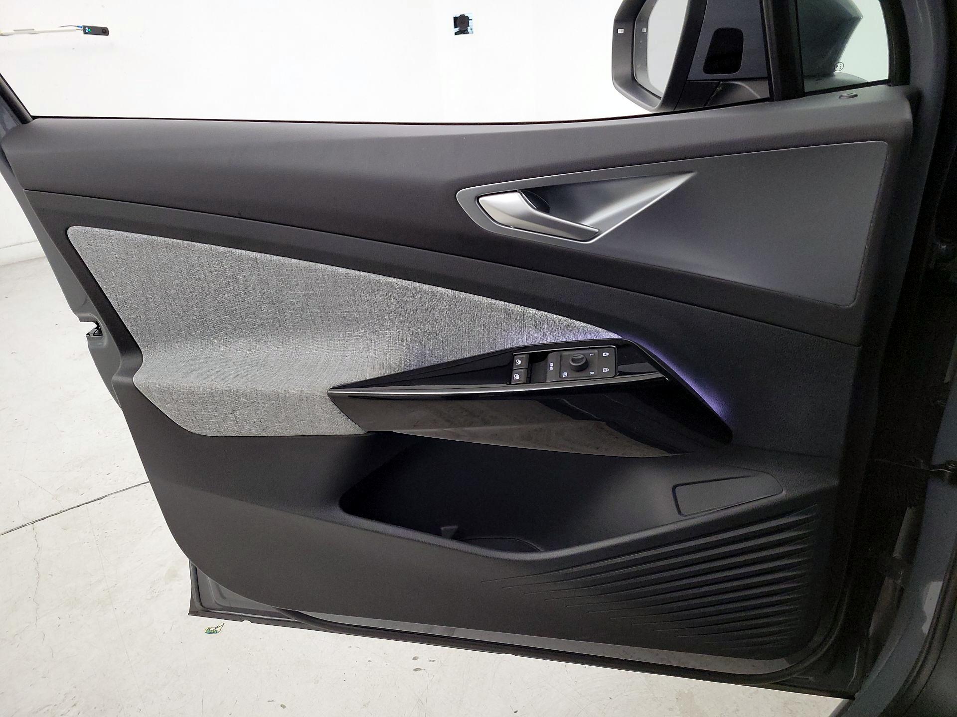 Thumbnail: 2023 Volkswagen ID.4 - 12