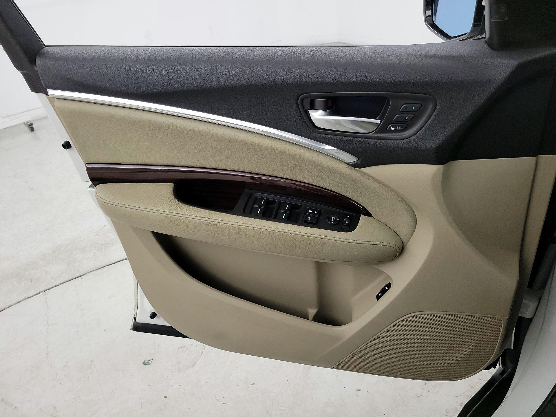 Thumbnail: 2016 Acura MDX - 12