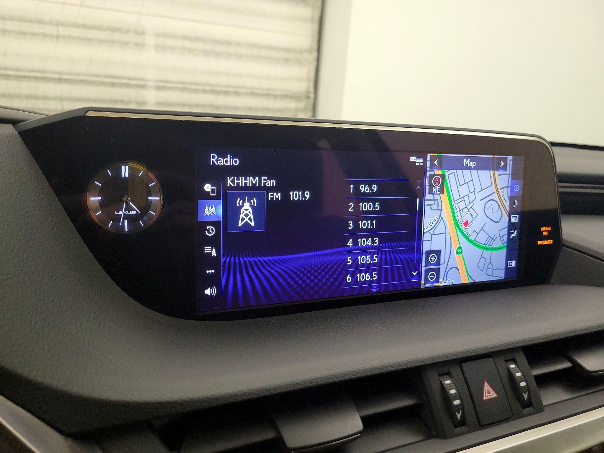 Thumbnail: 2020 Lexus ES - 15