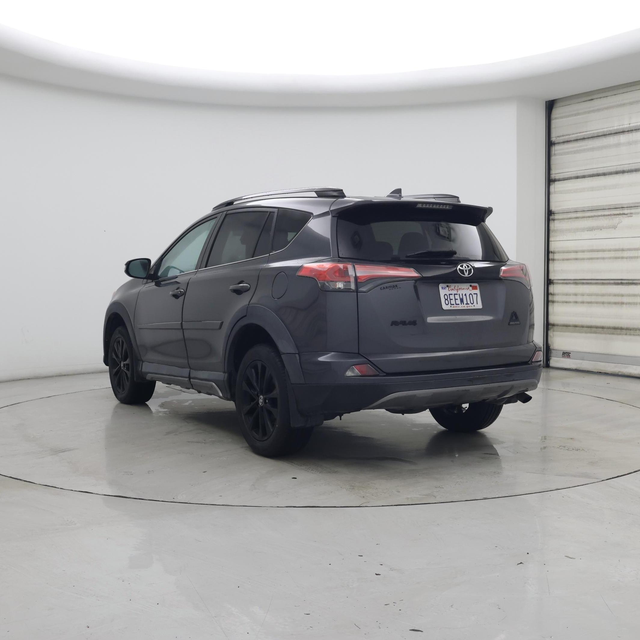 Thumbnail: 2018 Toyota RAV4 - 2
