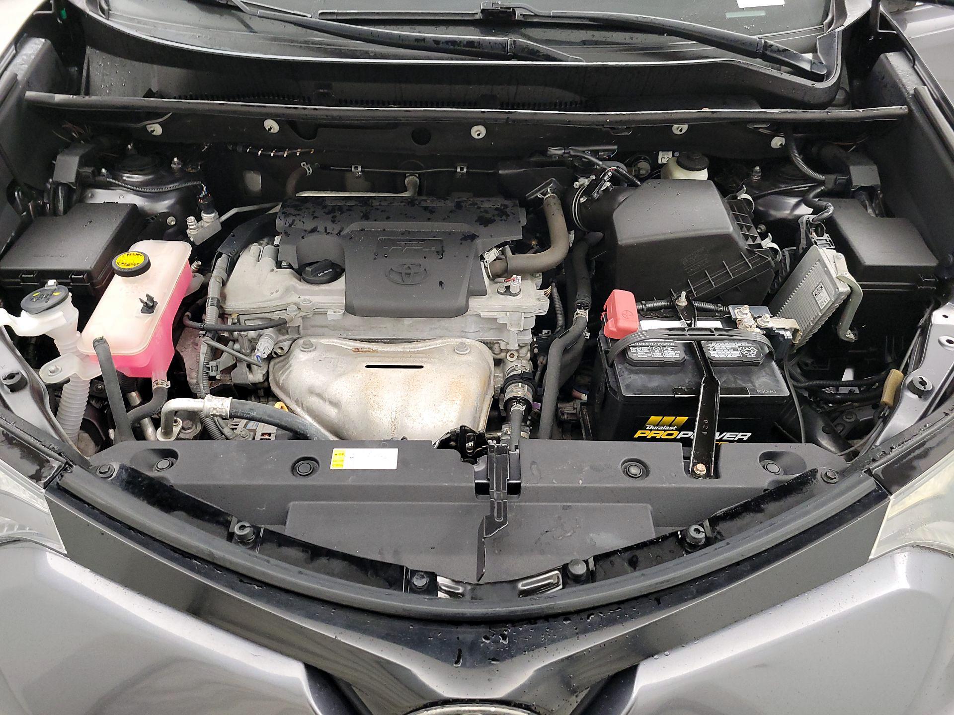 Thumbnail: 2018 Toyota RAV4 - 19