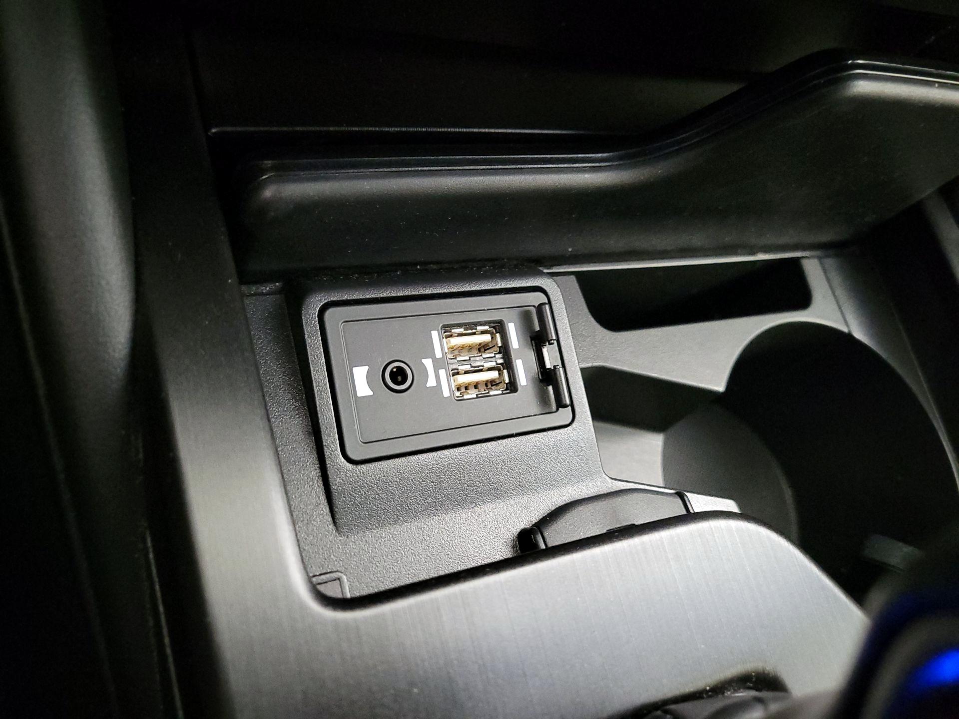 Thumbnail: 2019 Lexus ES - 18