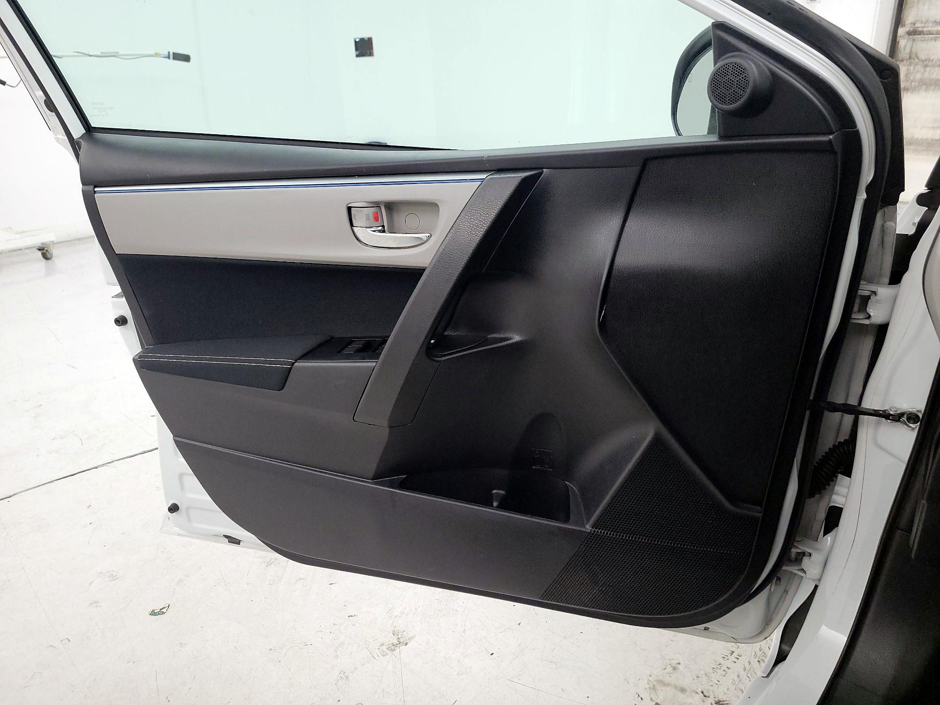 Thumbnail: 2016 Toyota Corolla - 12