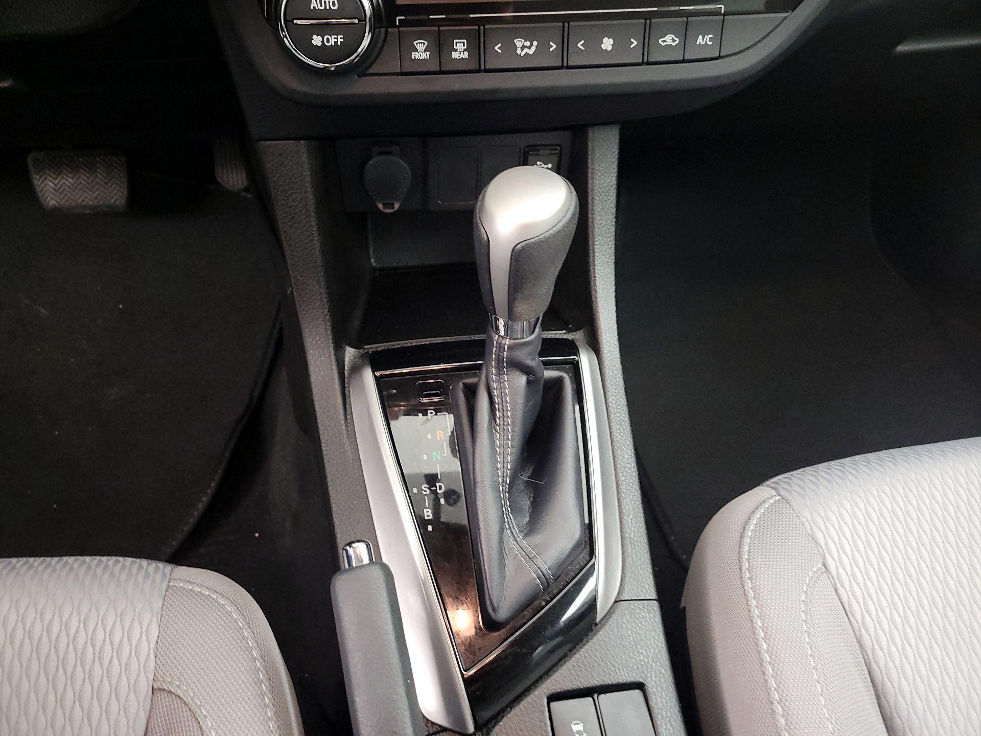 Thumbnail: 2016 Toyota Corolla - 17