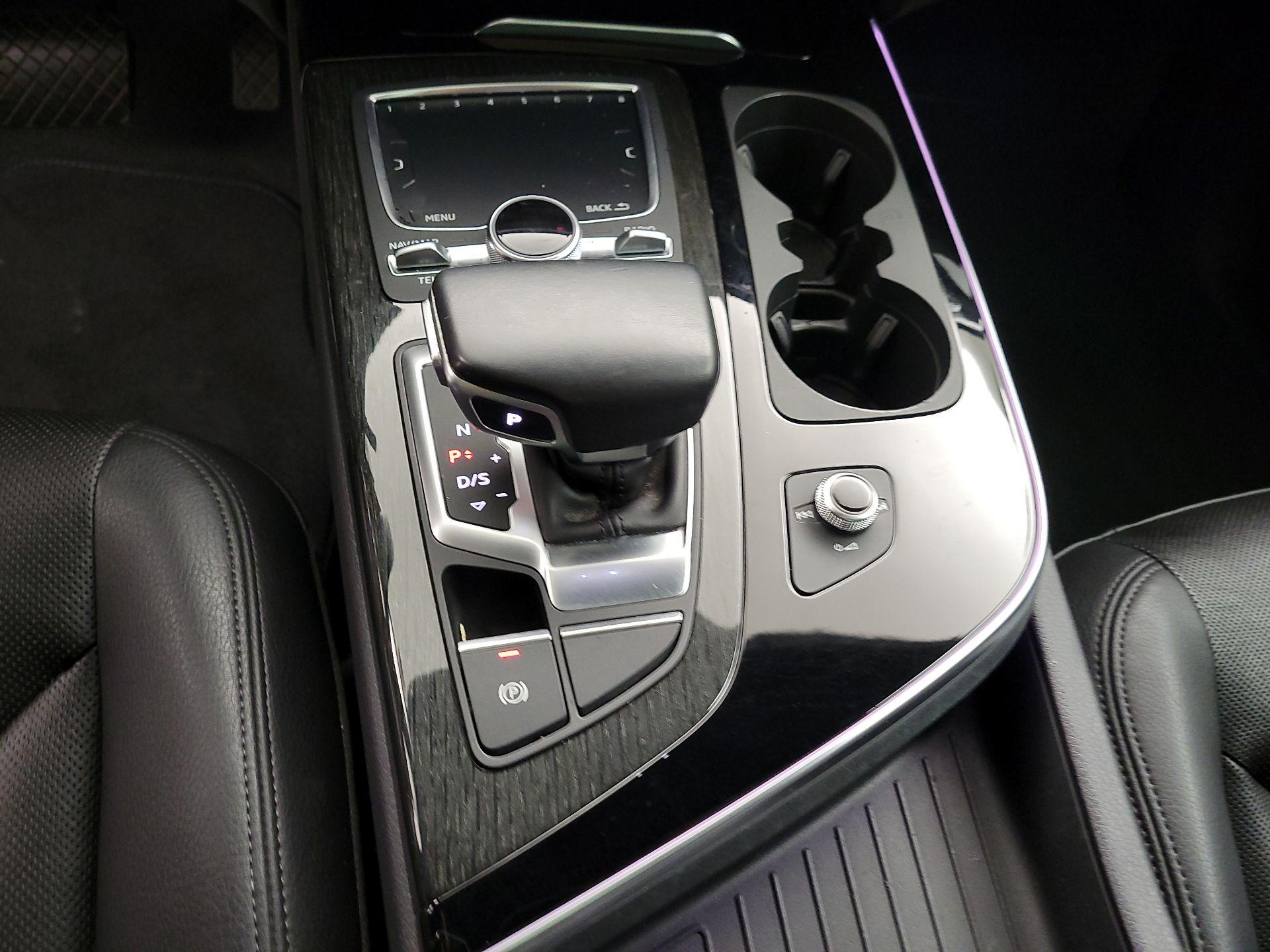 Thumbnail: 2018 Audi Q7 - 18