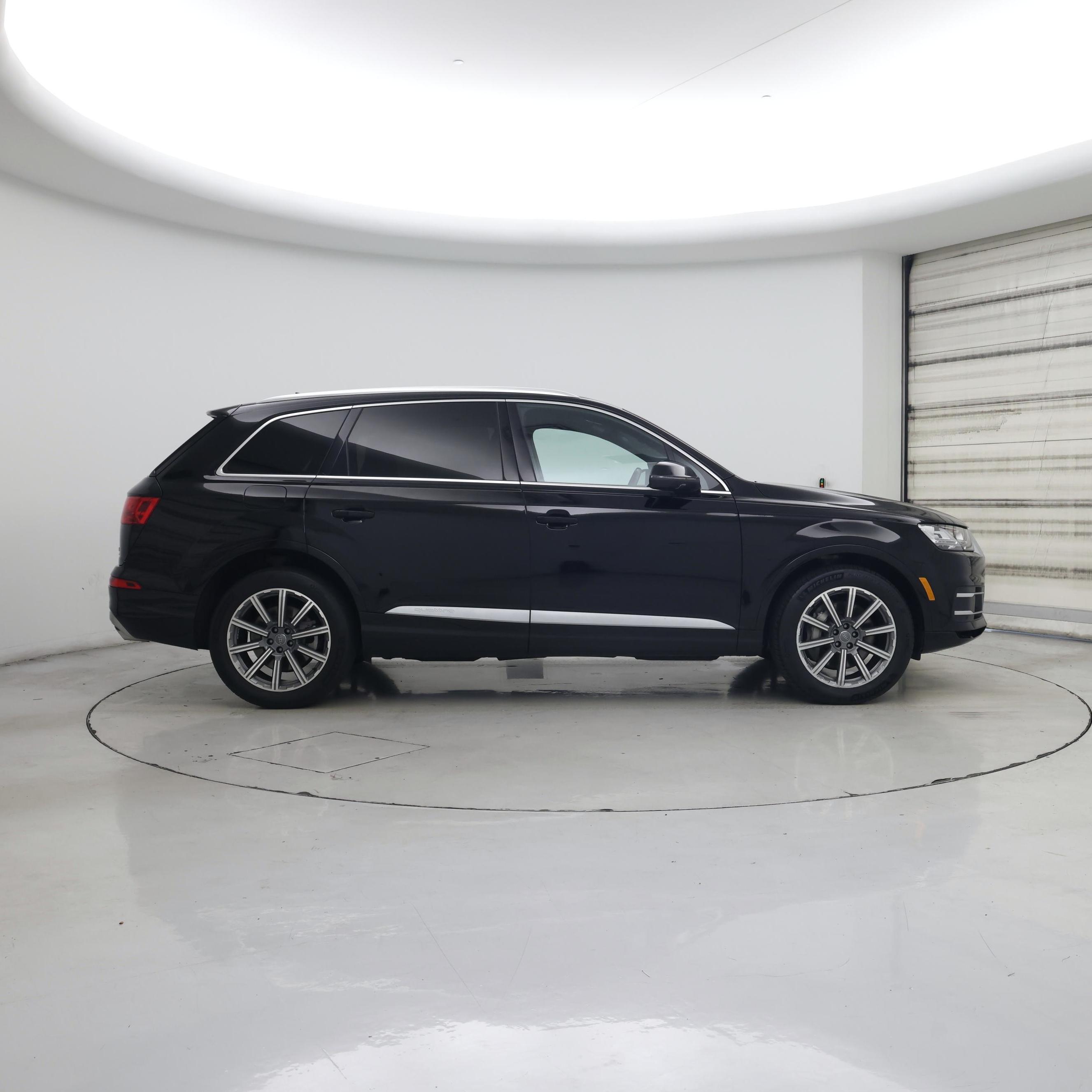 Thumbnail: 2018 Audi Q7 - 7