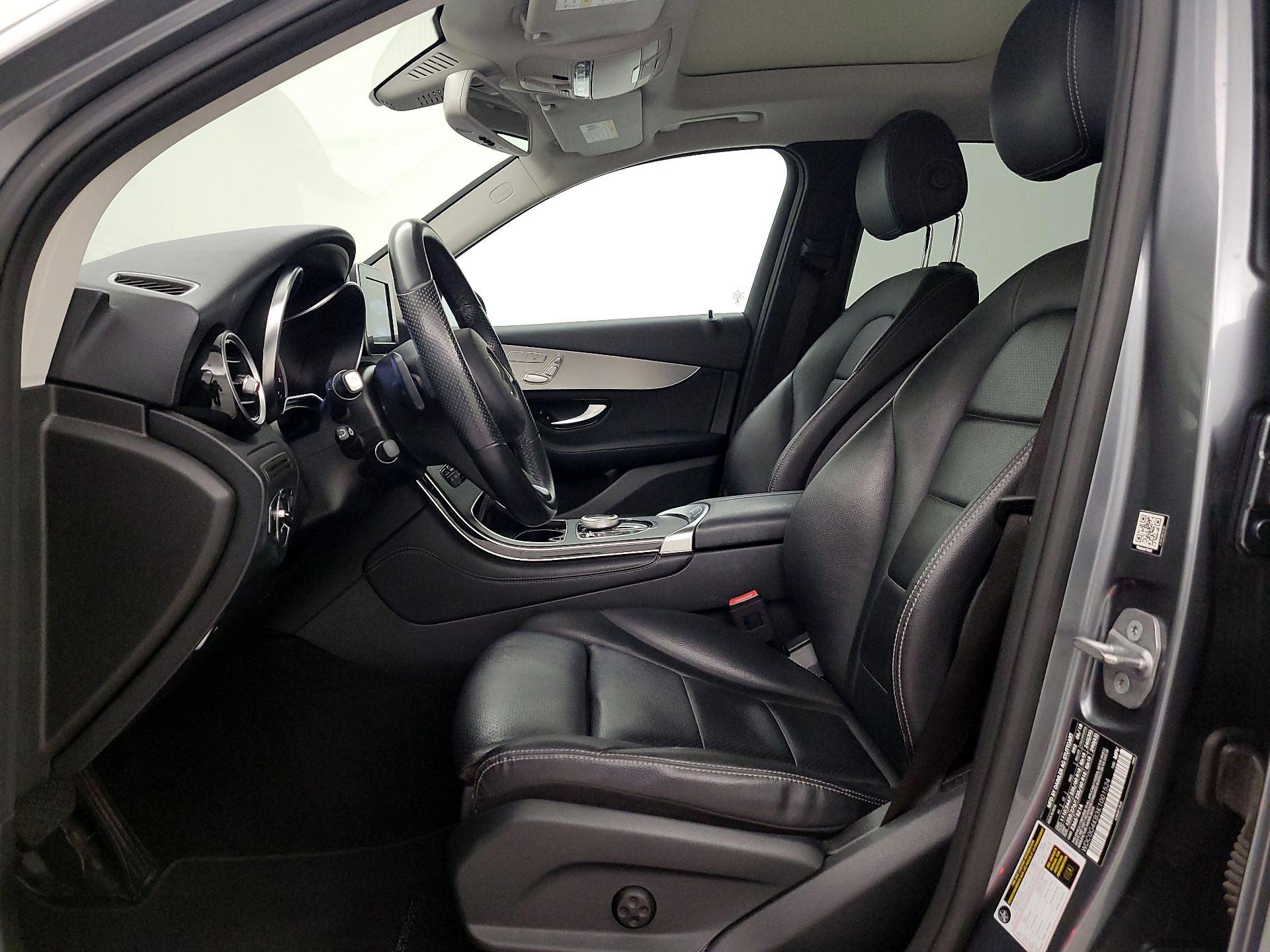 Thumbnail: 2019 Mercedes-Benz GLC - 11