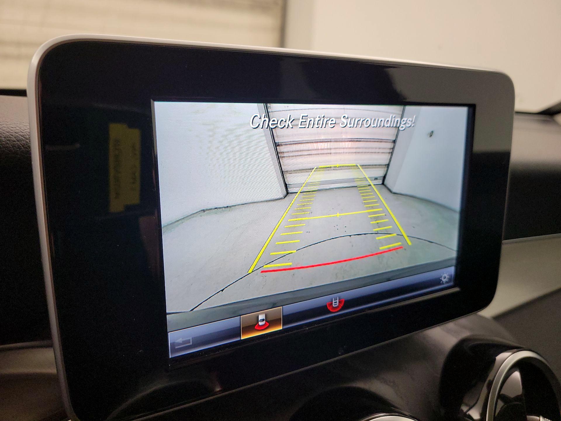 Thumbnail: 2019 Mercedes-Benz GLC - 14