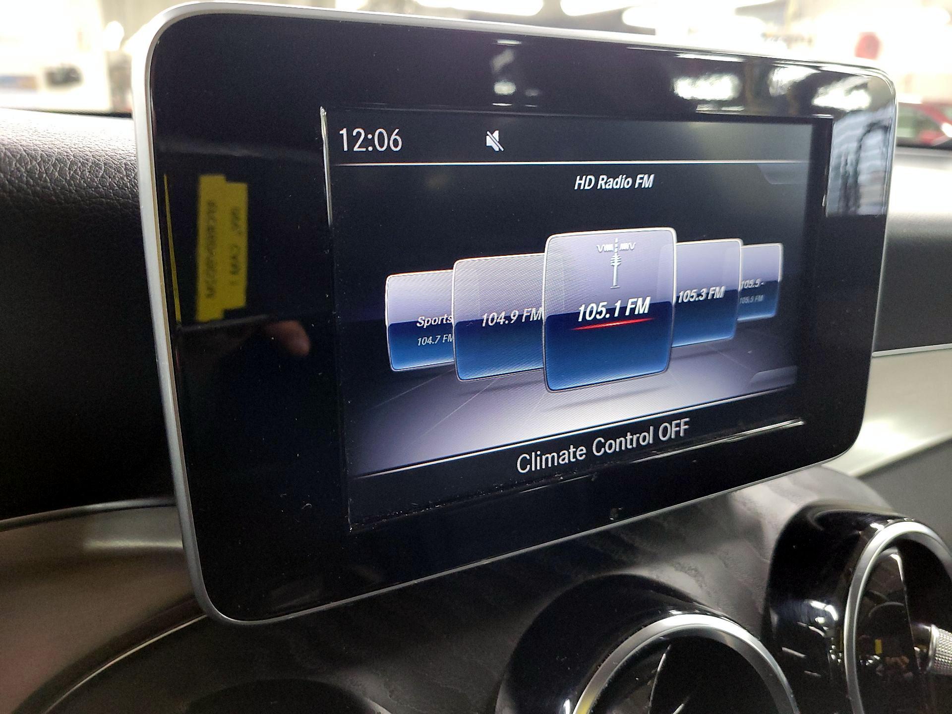 Thumbnail: 2019 Mercedes-Benz GLC - 15