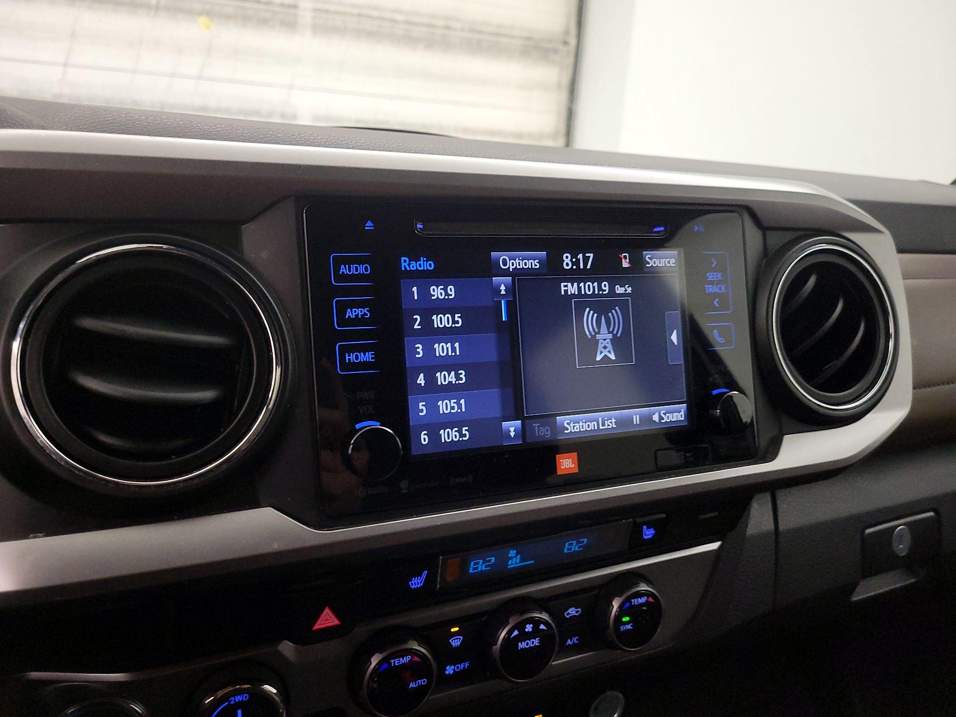 Thumbnail: 2017 Toyota Tacoma - 15