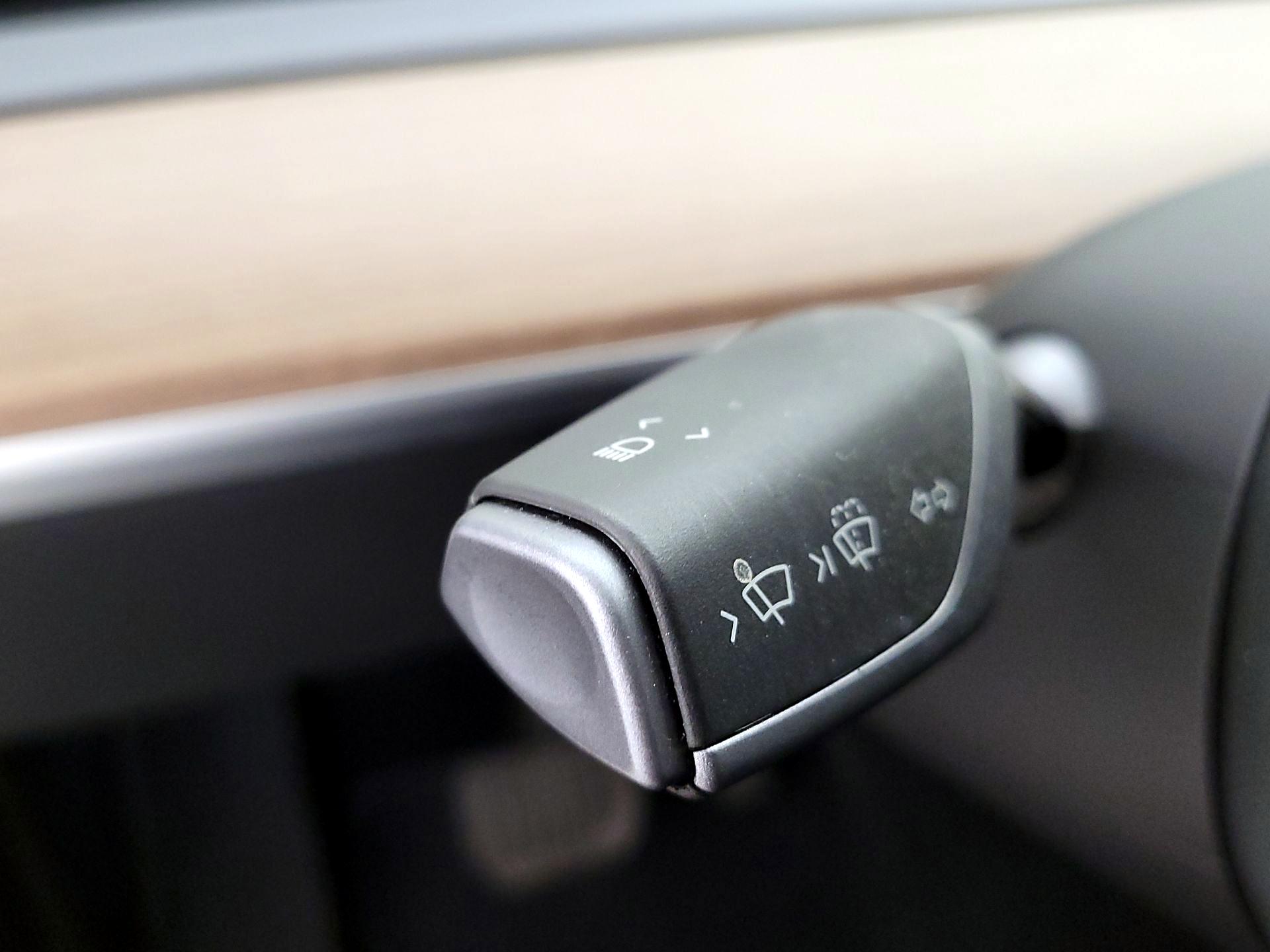 Thumbnail: 2025 Tesla Model Y - 13