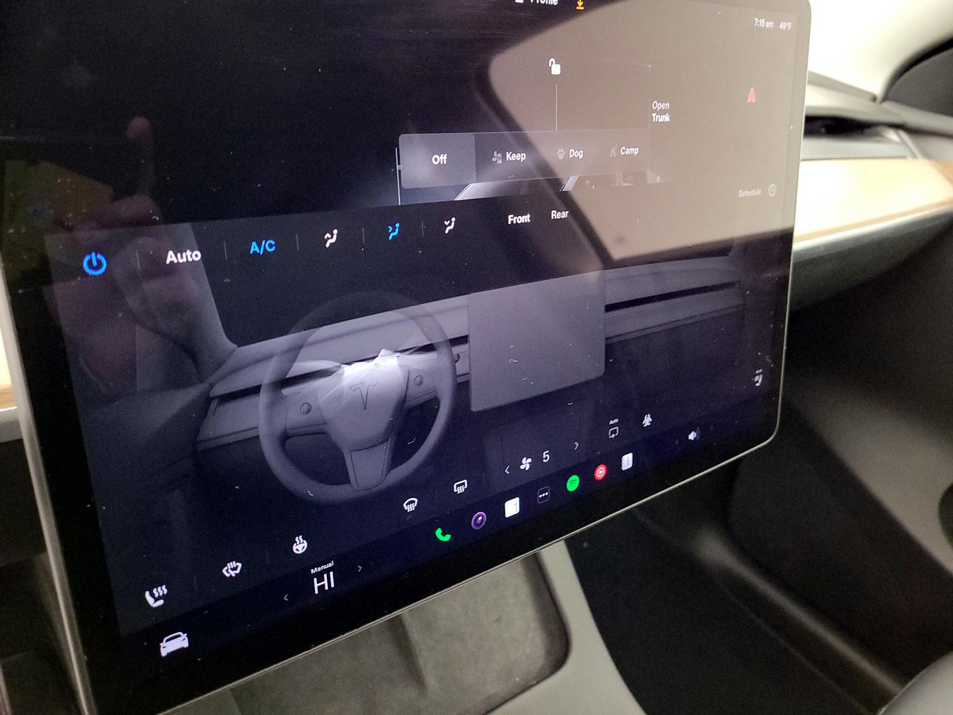 Thumbnail: 2025 Tesla Model Y - 17