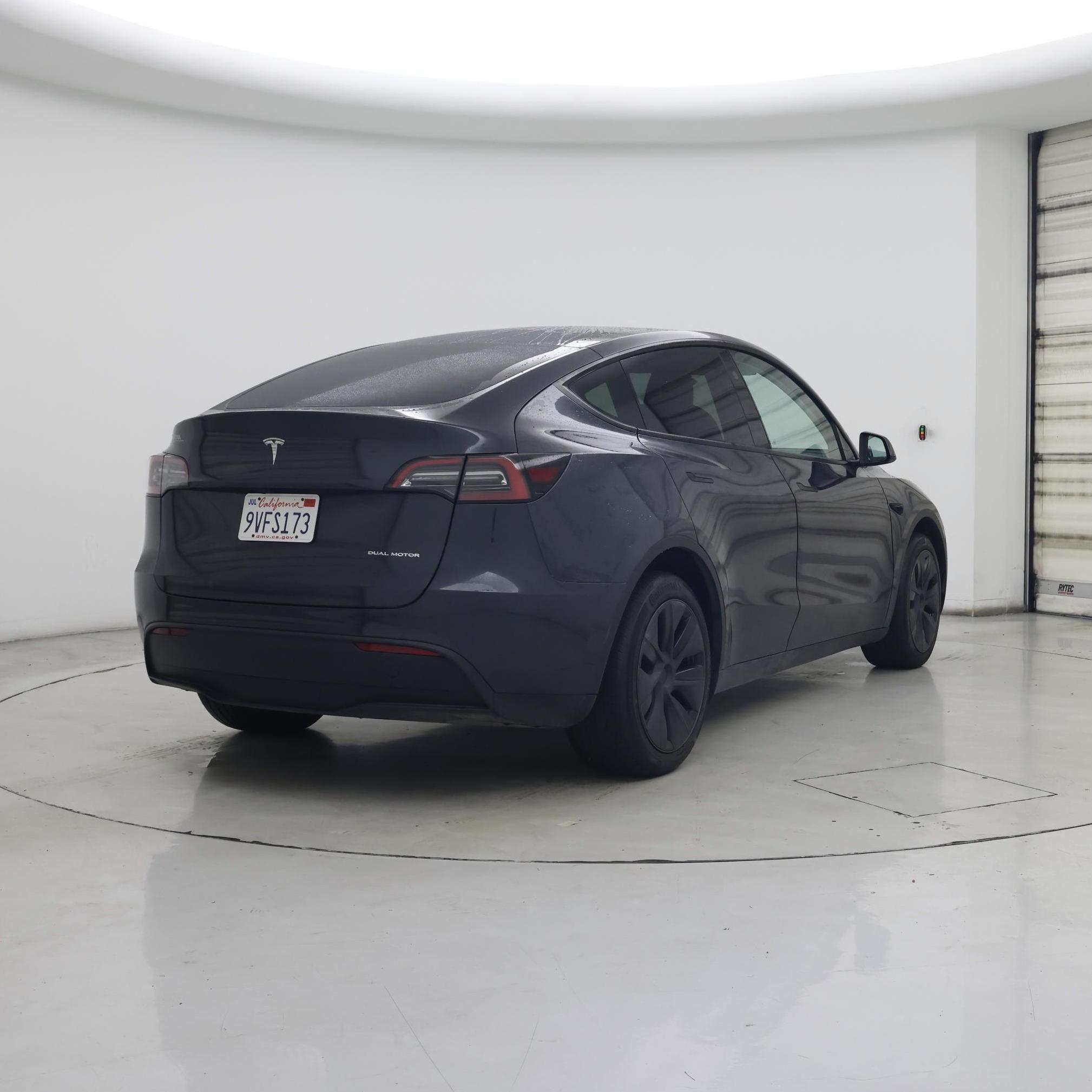 Thumbnail: 2025 Tesla Model Y - 8