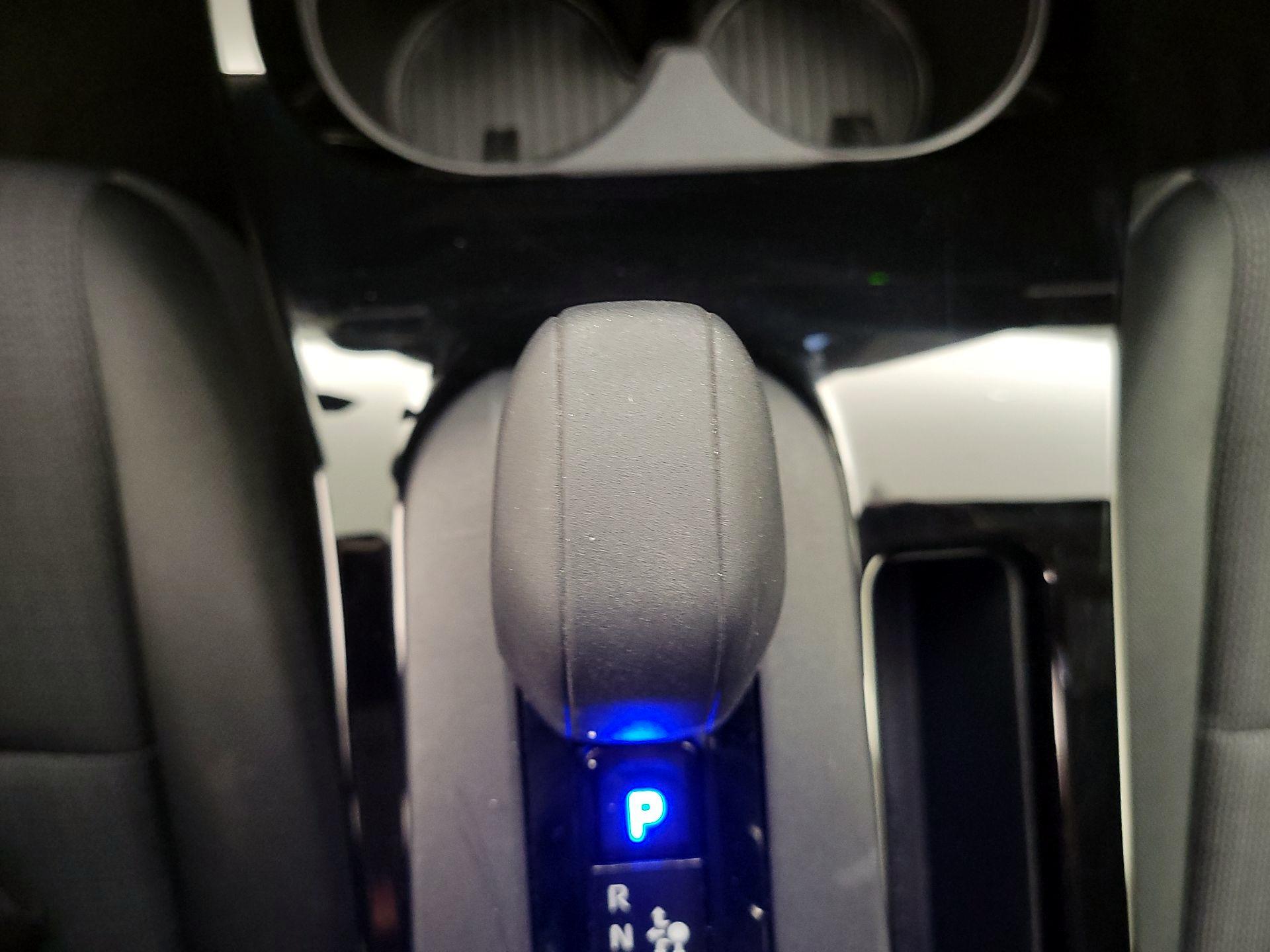 Thumbnail: 2024 Toyota Prius - 17