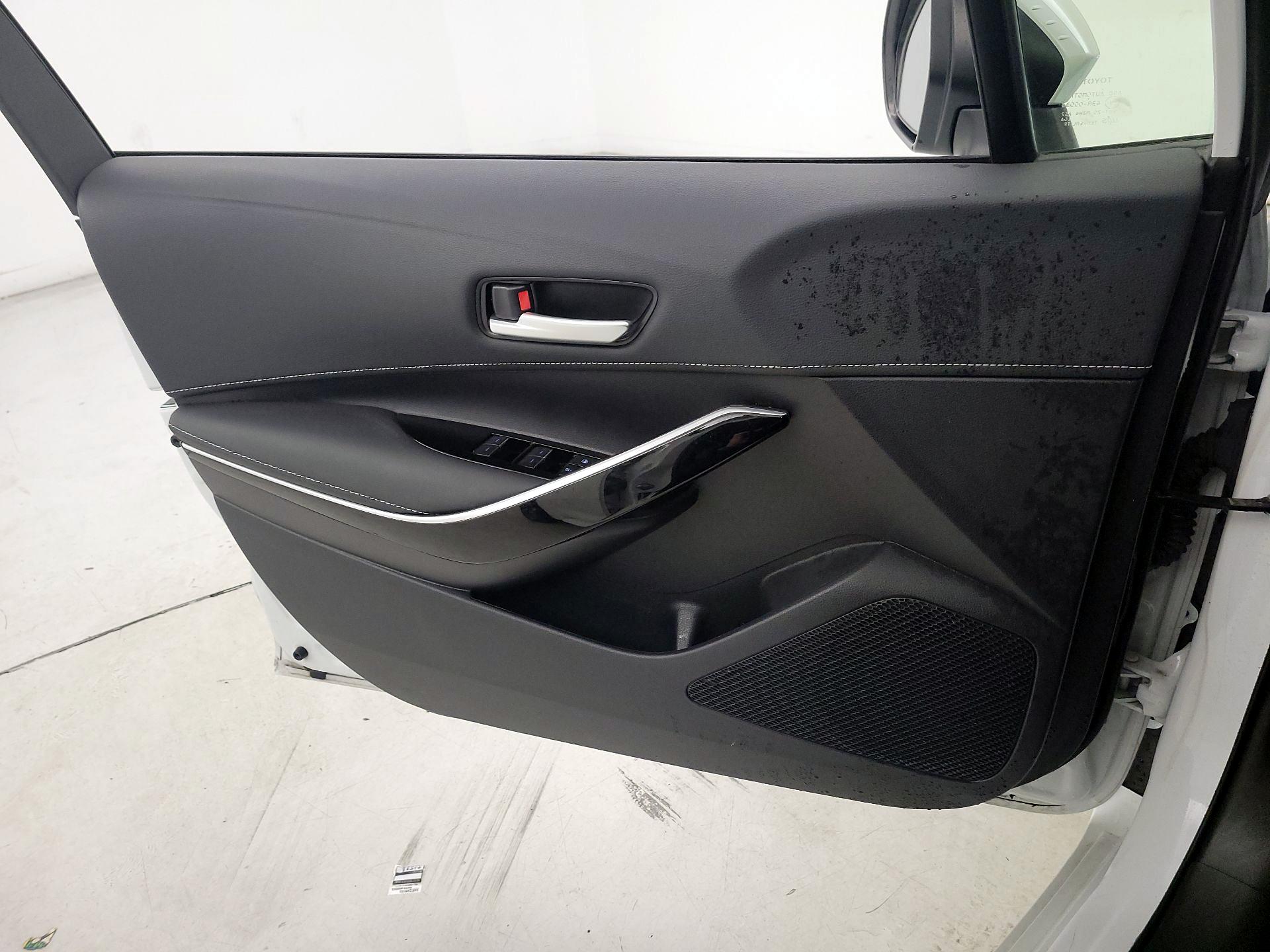 Thumbnail: 2021 Toyota Corolla - 12