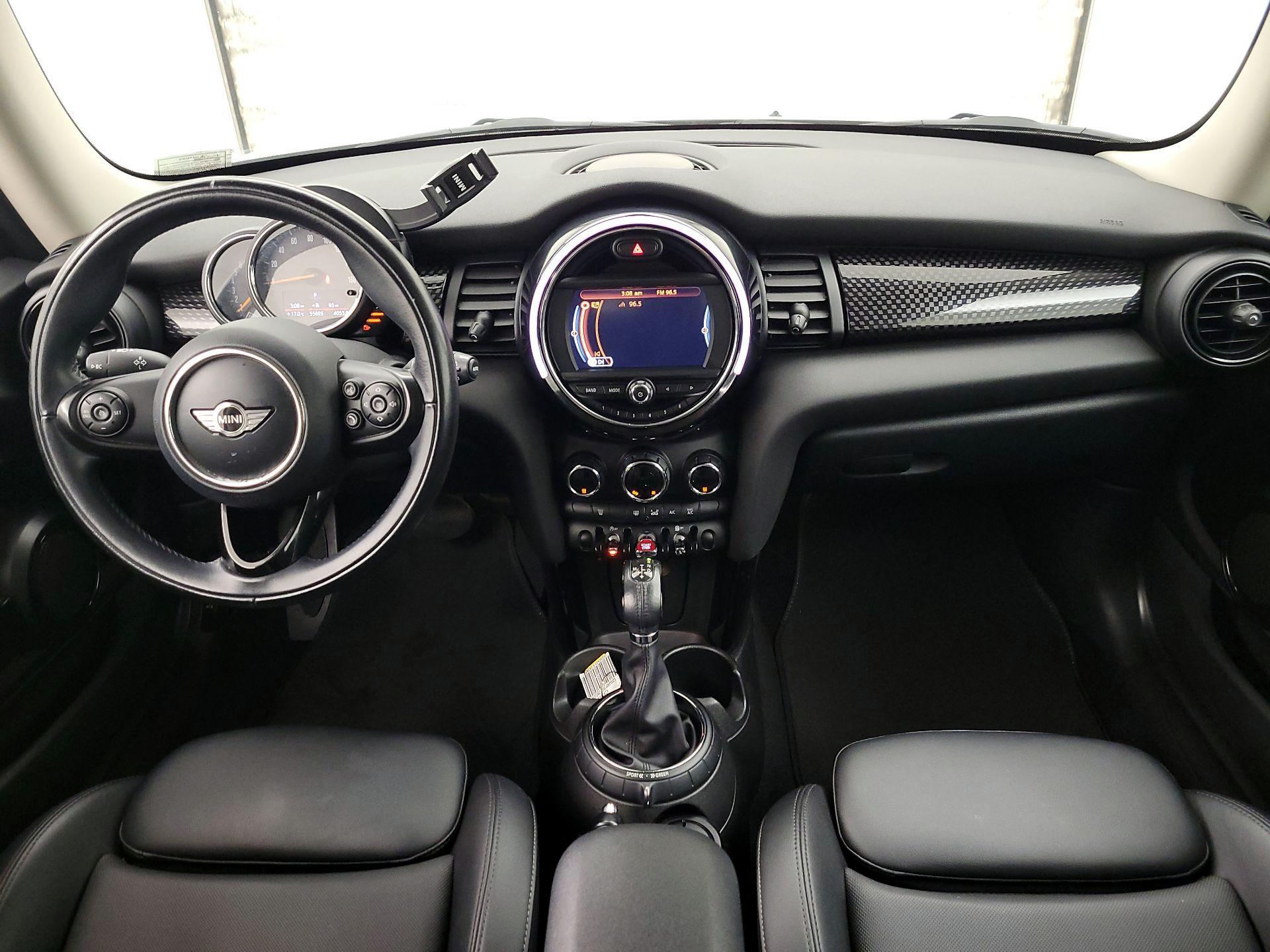 Thumbnail: 2016 MINI Cooper Hardtop - 9