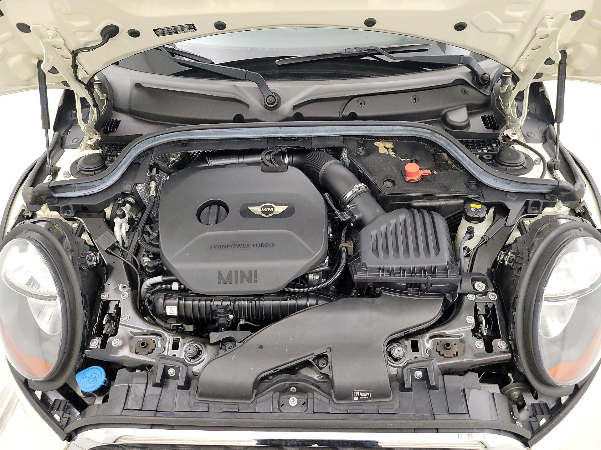 Thumbnail: 2016 MINI Cooper Hardtop - 19