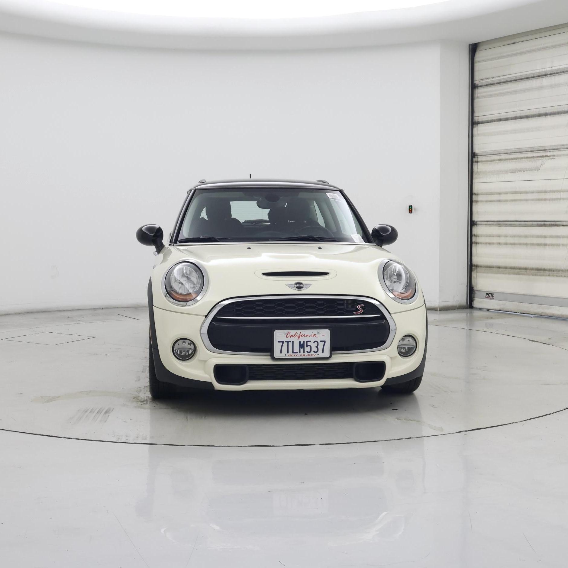 Thumbnail: 2016 MINI Cooper Hardtop - 5