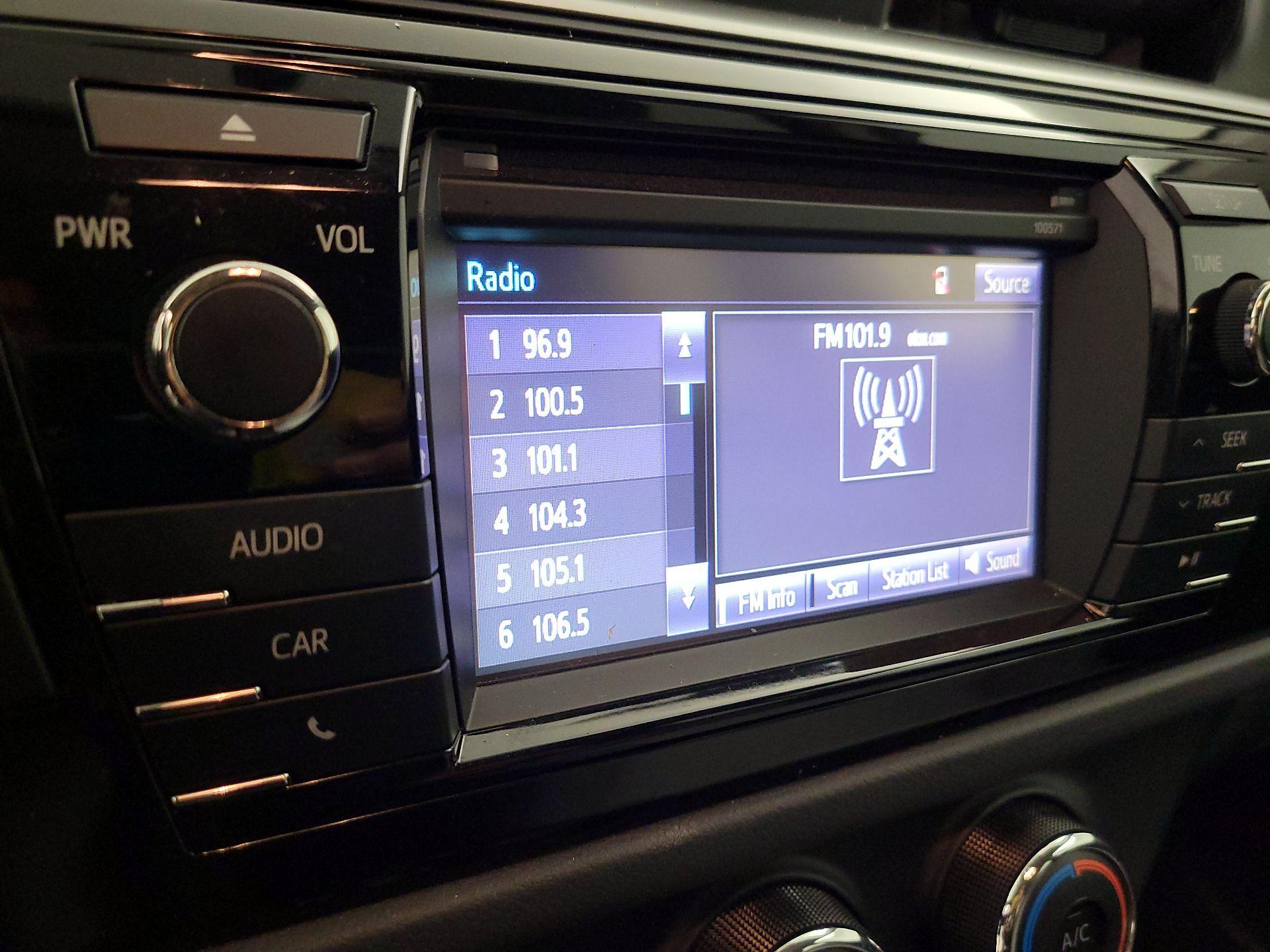 Thumbnail: 2016 Toyota Corolla - 14