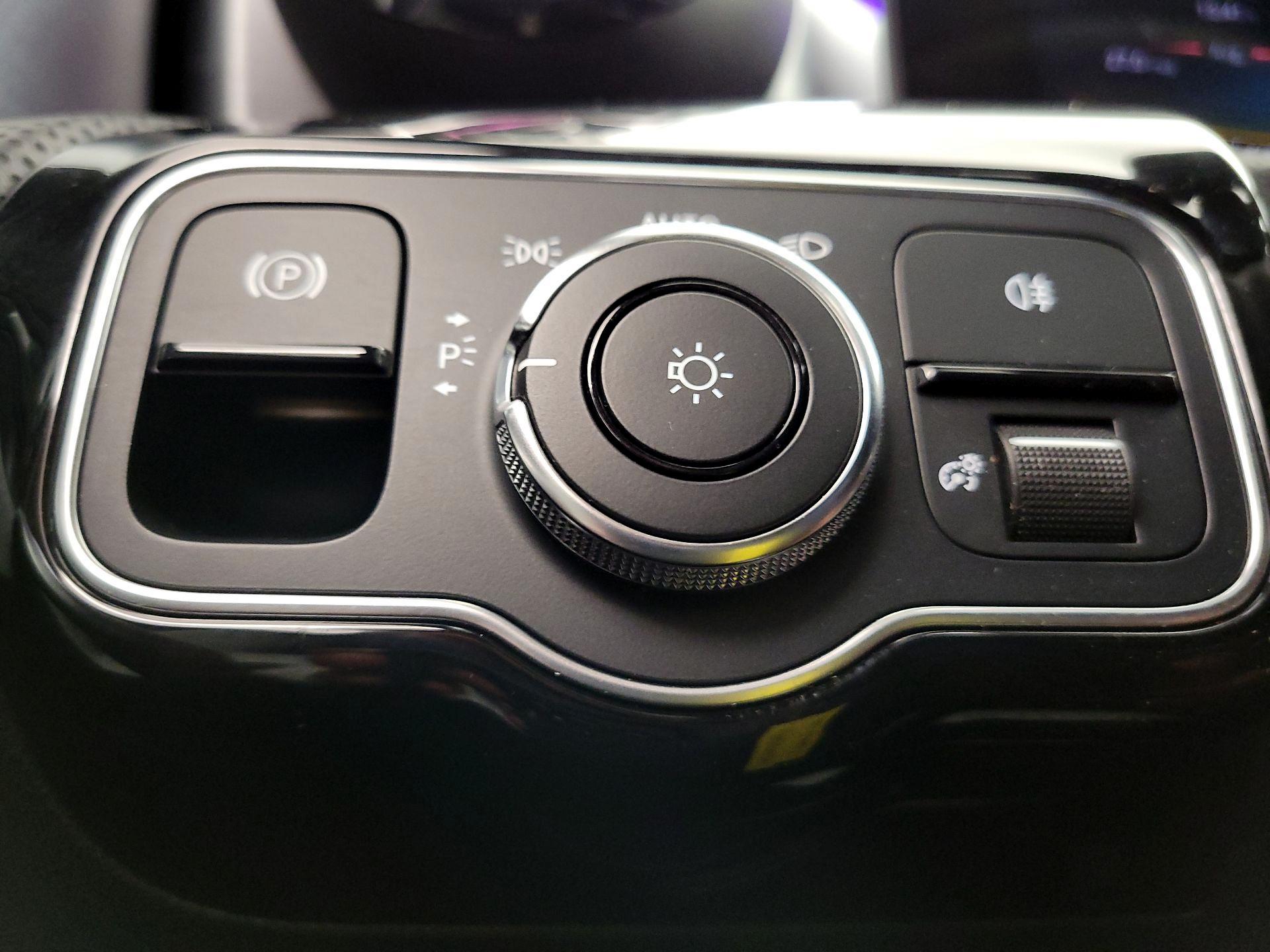 Thumbnail: 2021 Mercedes-Benz CLA - 13