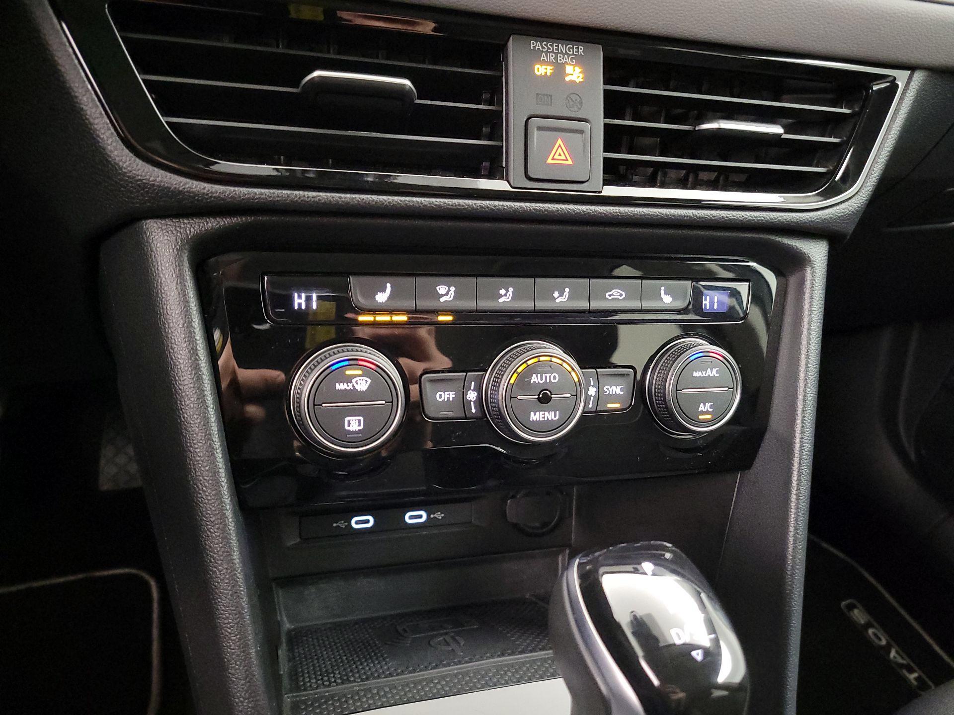 Thumbnail: 2024 Volkswagen Taos - 15