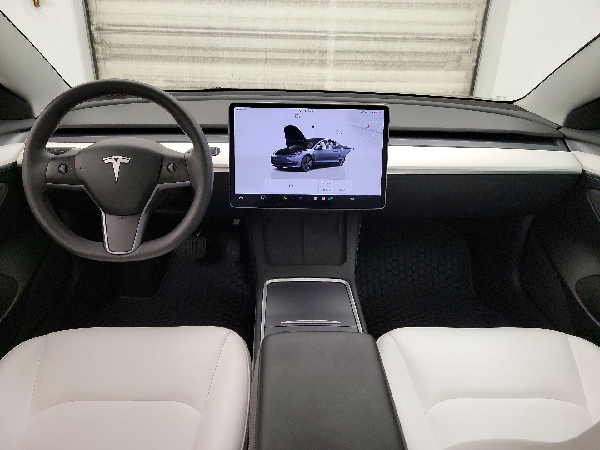 Thumbnail: 2023 Tesla Model 3 - 9