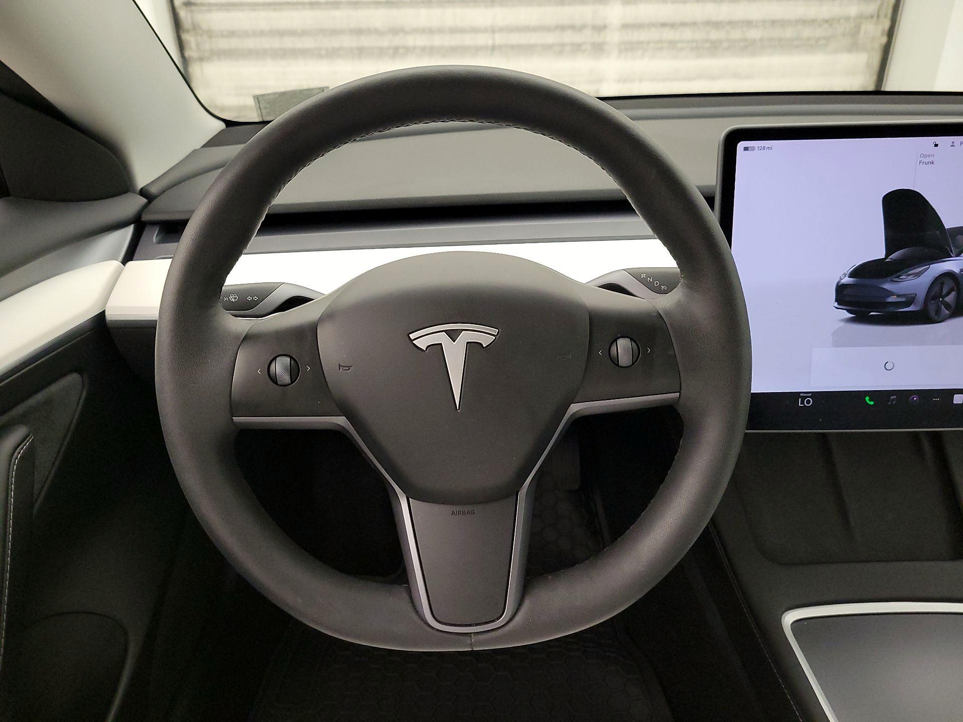 Thumbnail: 2023 Tesla Model 3 - 10