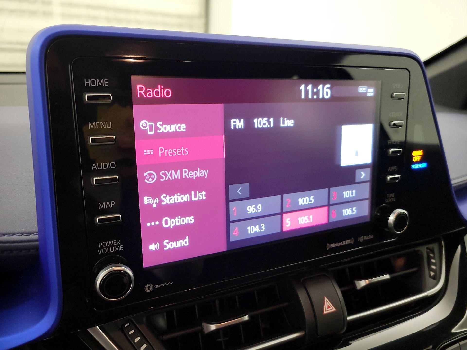 Thumbnail: 2022 Toyota C-HR - 15