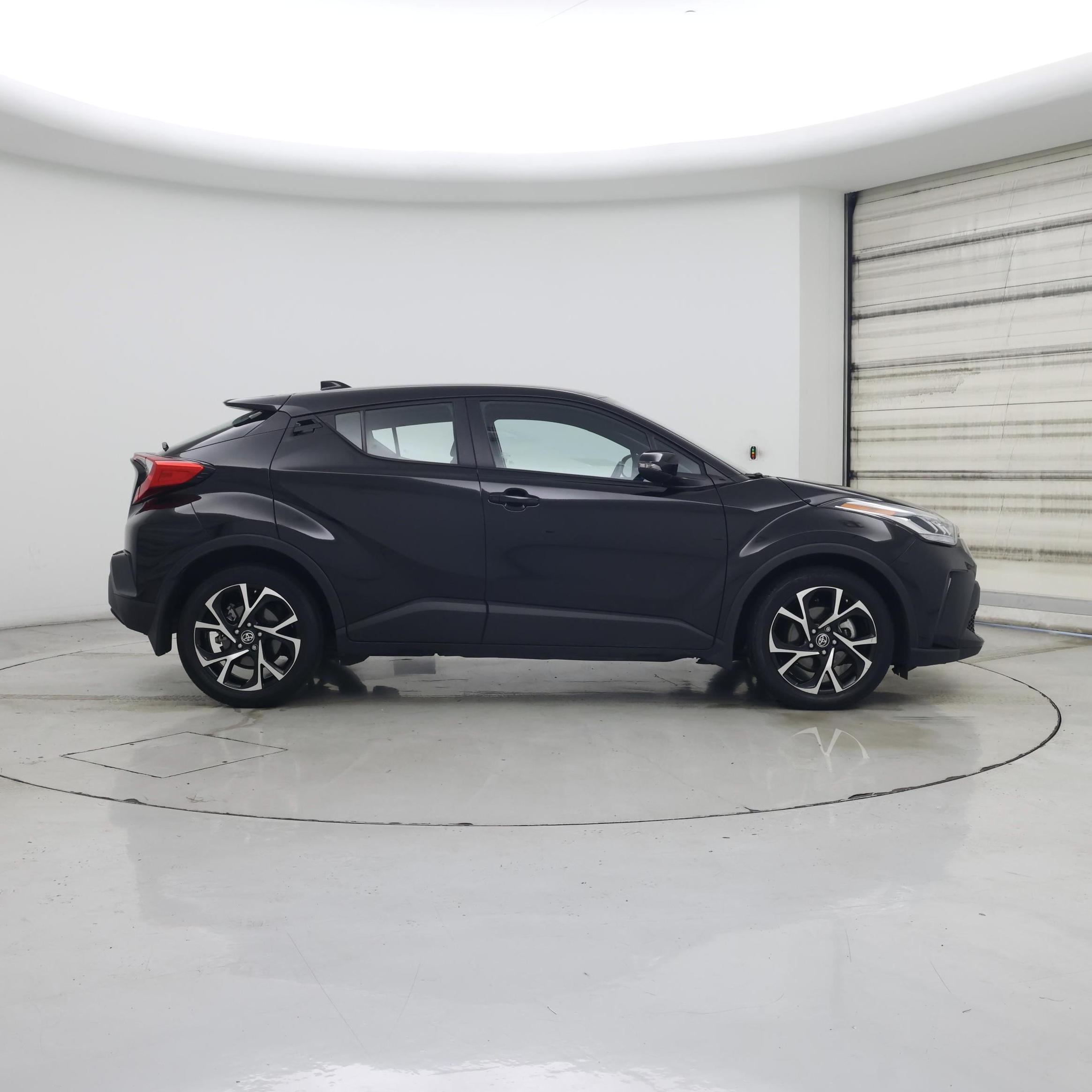 Thumbnail: 2022 Toyota C-HR - 7