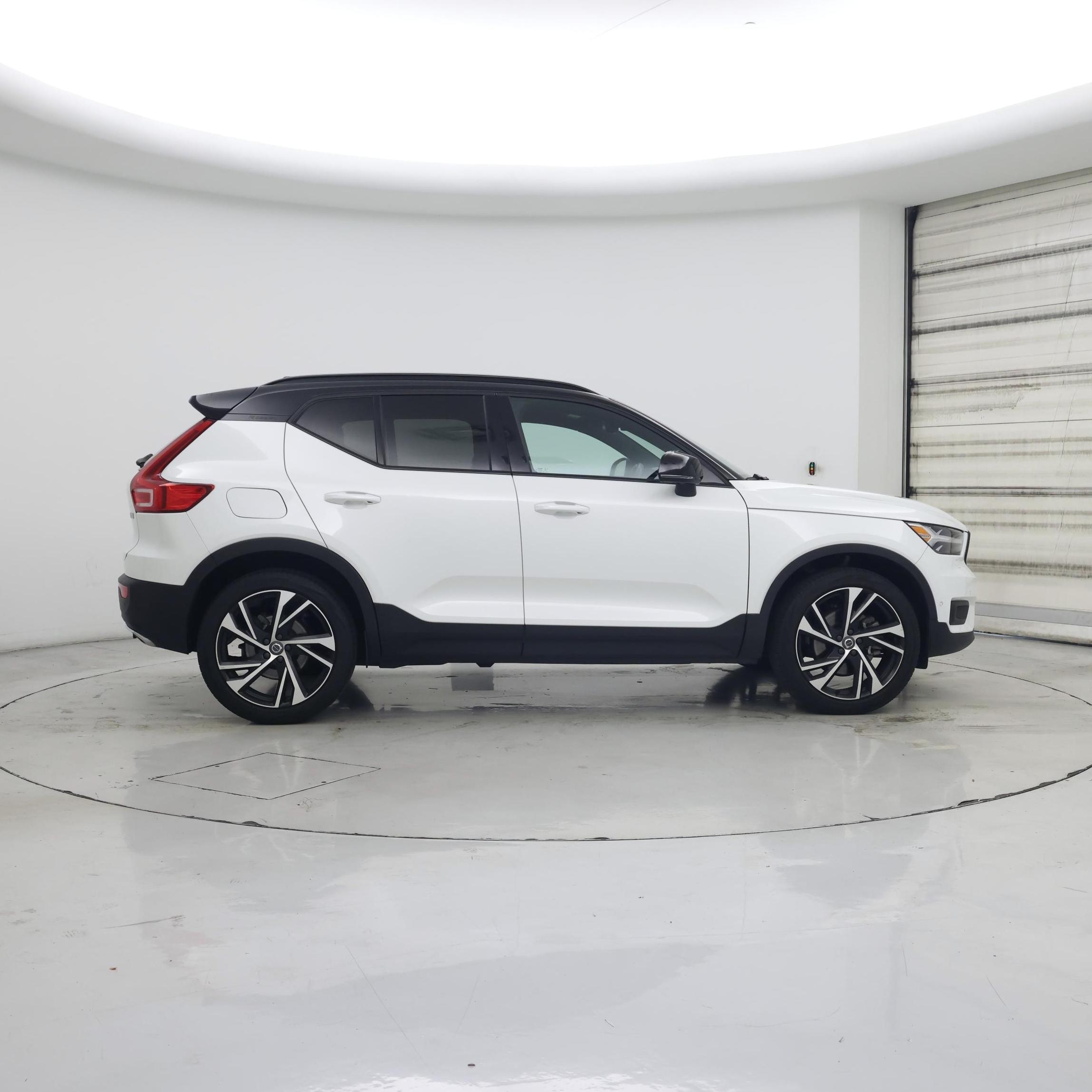 Thumbnail: 2020 Volvo XC40 - 7