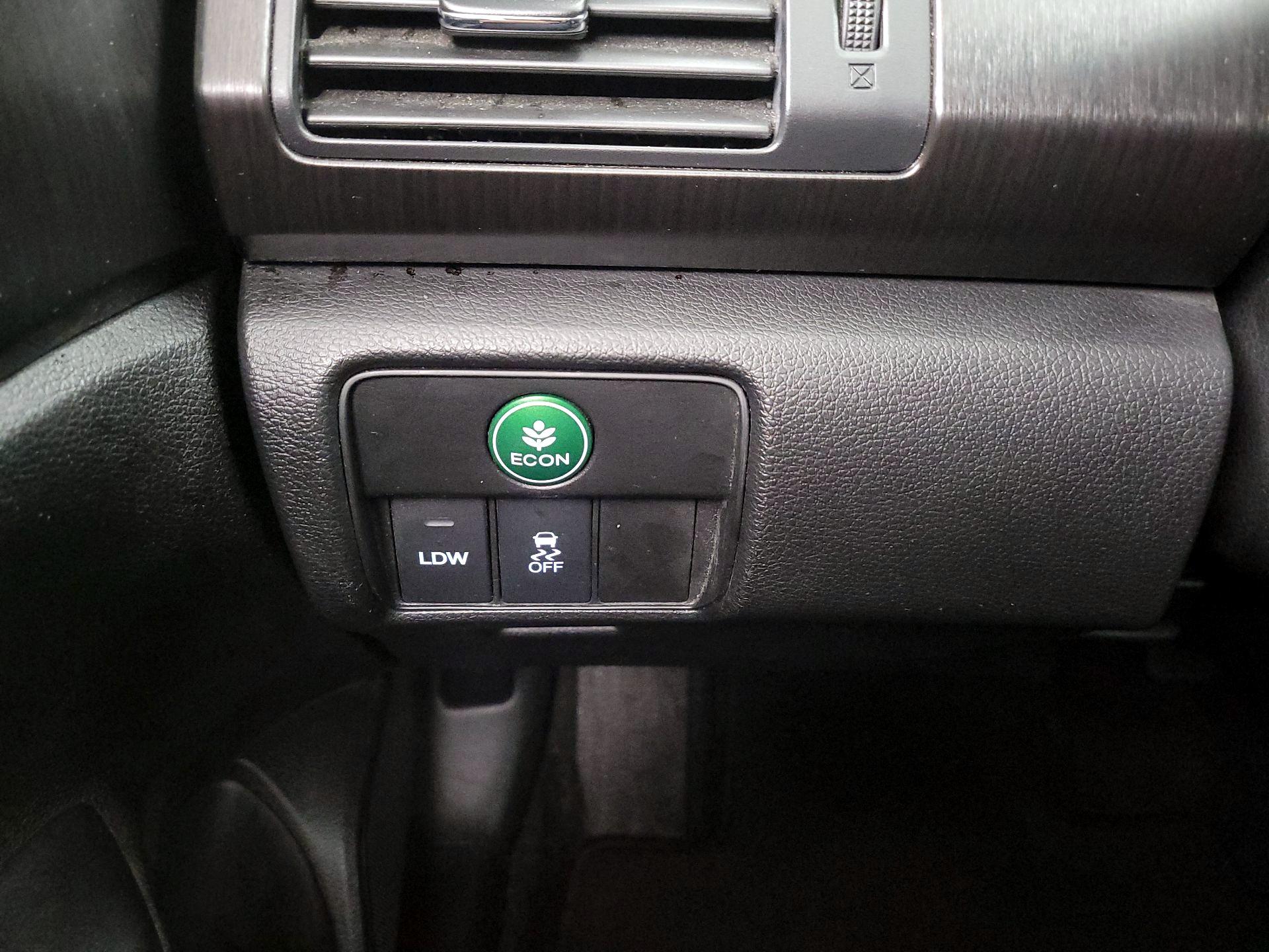 Thumbnail: 2015 Honda Accord - 13