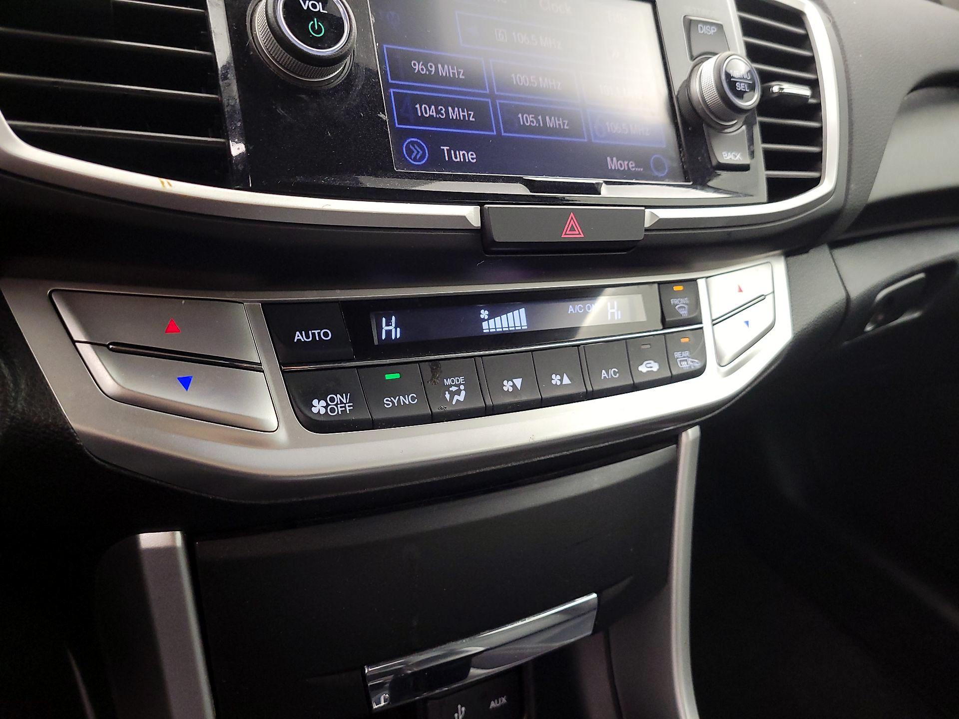 Thumbnail: 2015 Honda Accord - 16