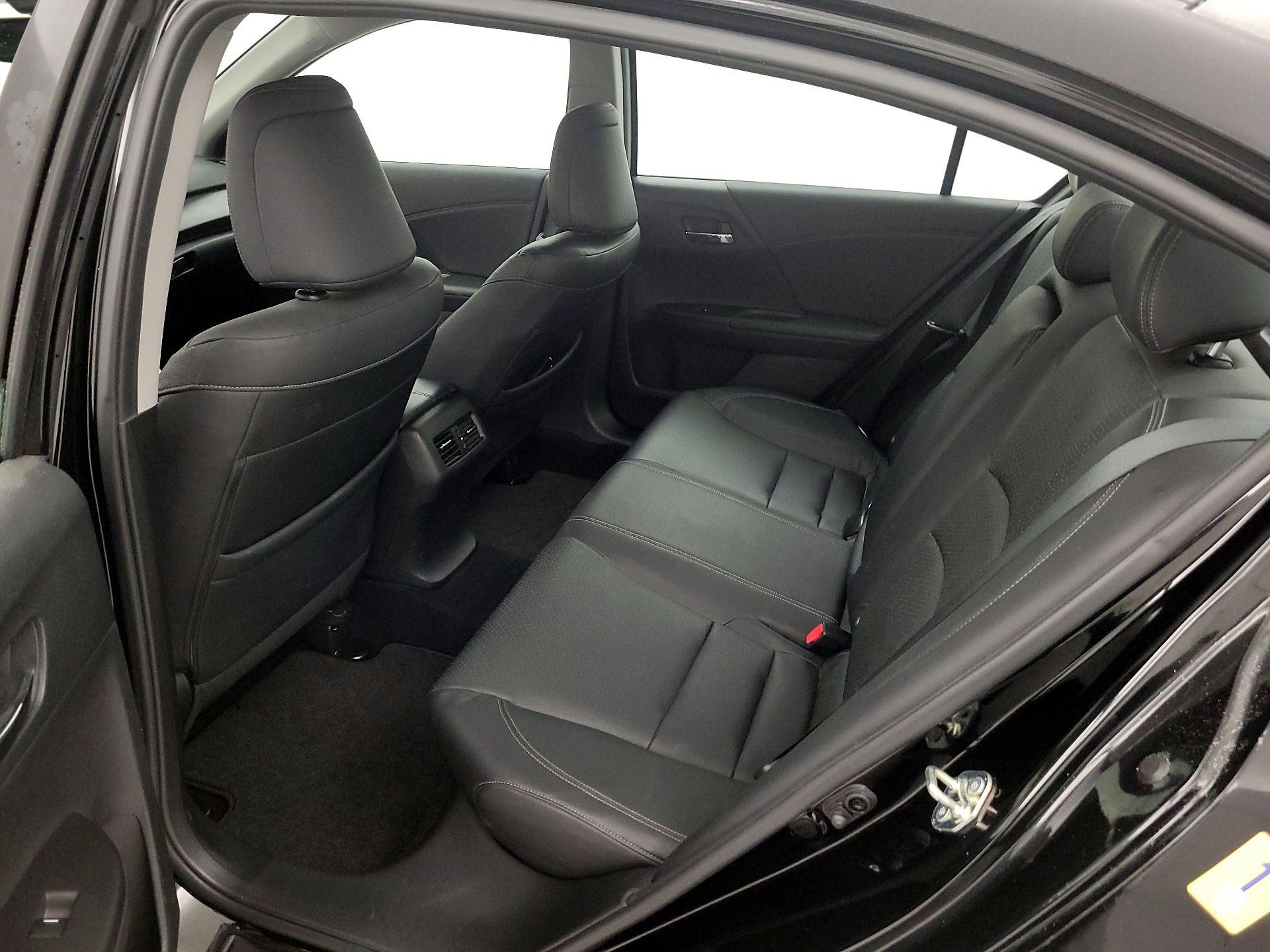 Thumbnail: 2015 Honda Accord - 20